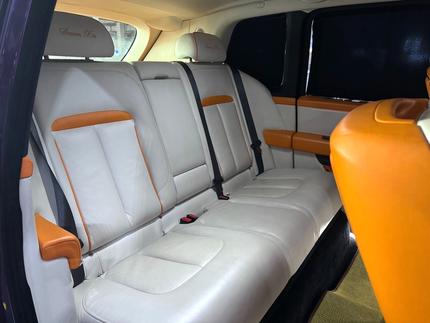 Volkswagen Cullinan 2019 car image #2