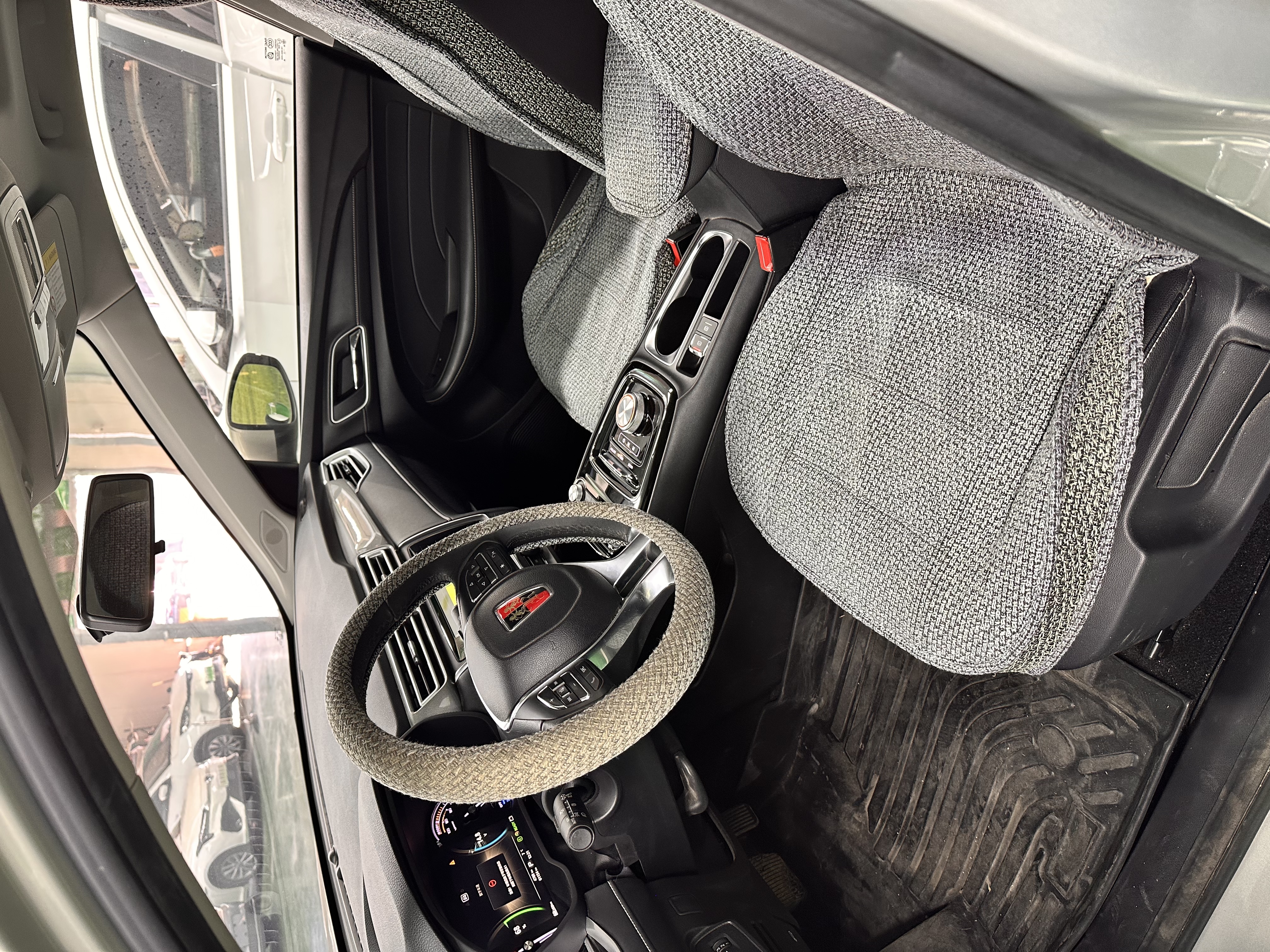 荣威 荣威Ei5 2019 汽车图片 #2