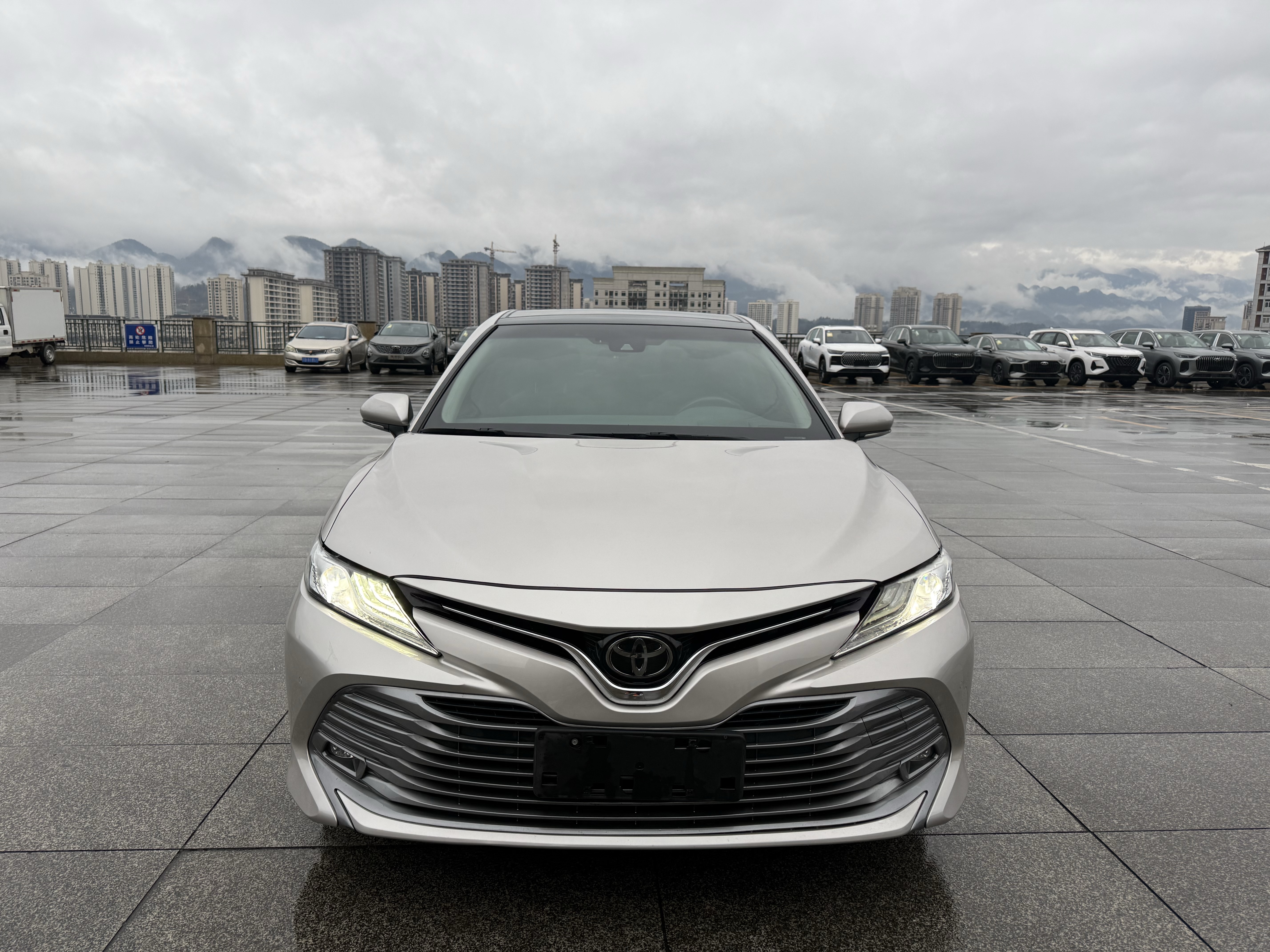 Toyota Camry 2019 #2 Toyota Camry 2019 immagine di auto #2