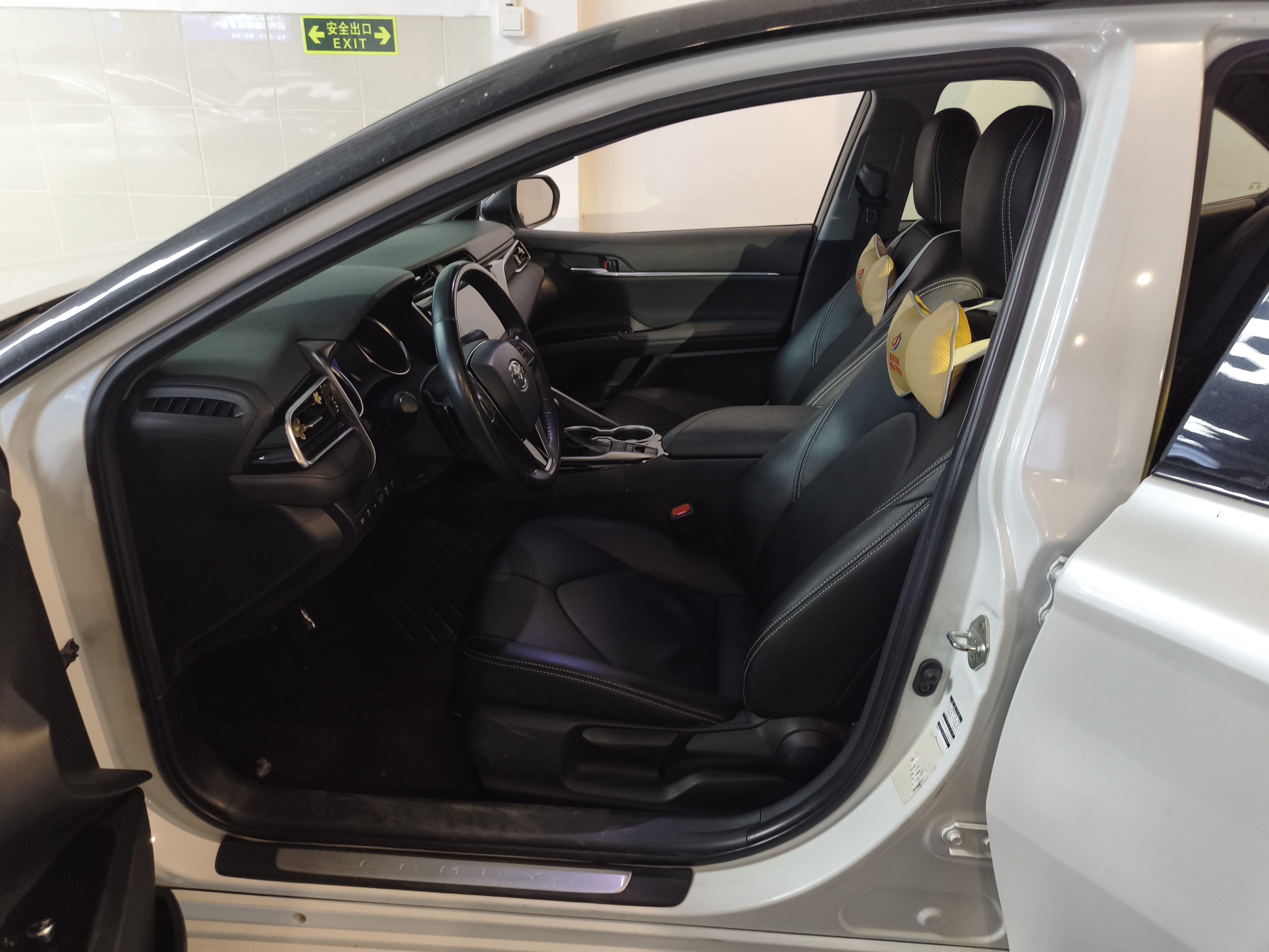 Toyota Camry 2019 #2 Toyota Camry 2019 car image #2