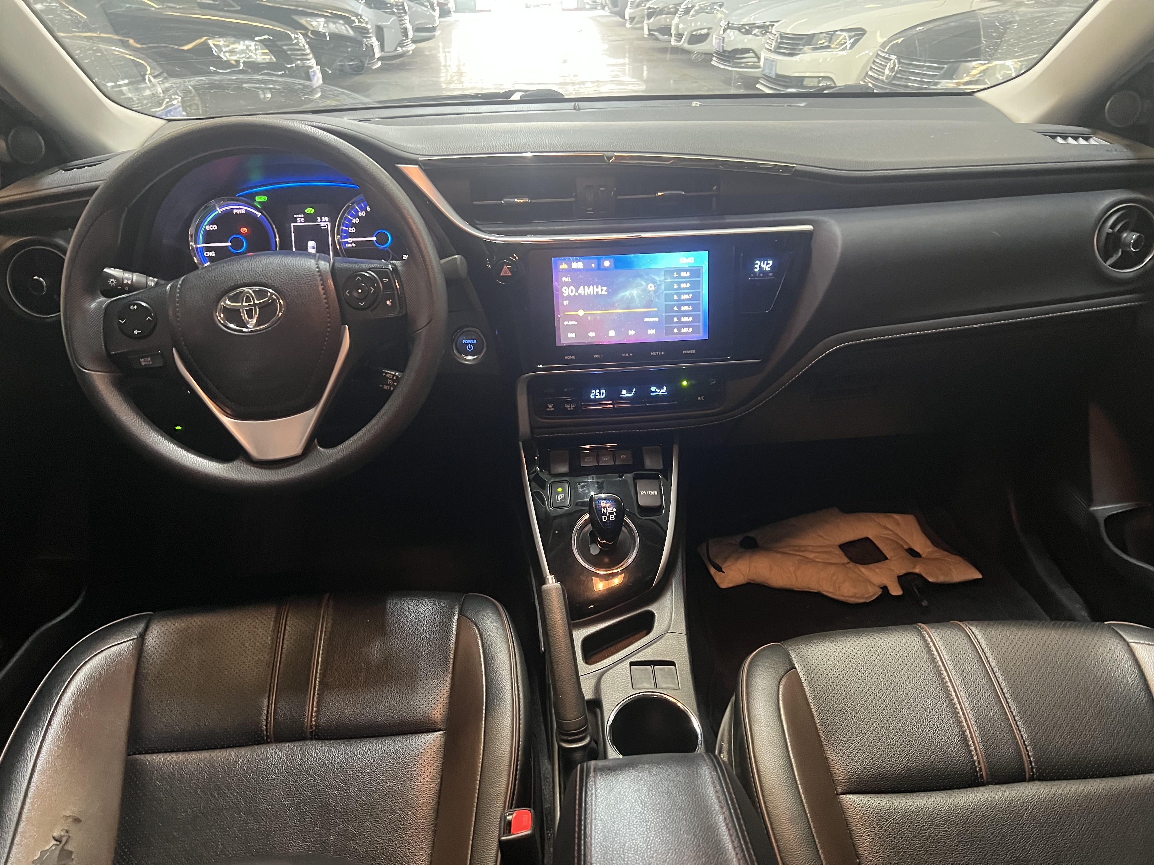 Toyota Corolla Hybird E+ 2020 immagine di auto #2