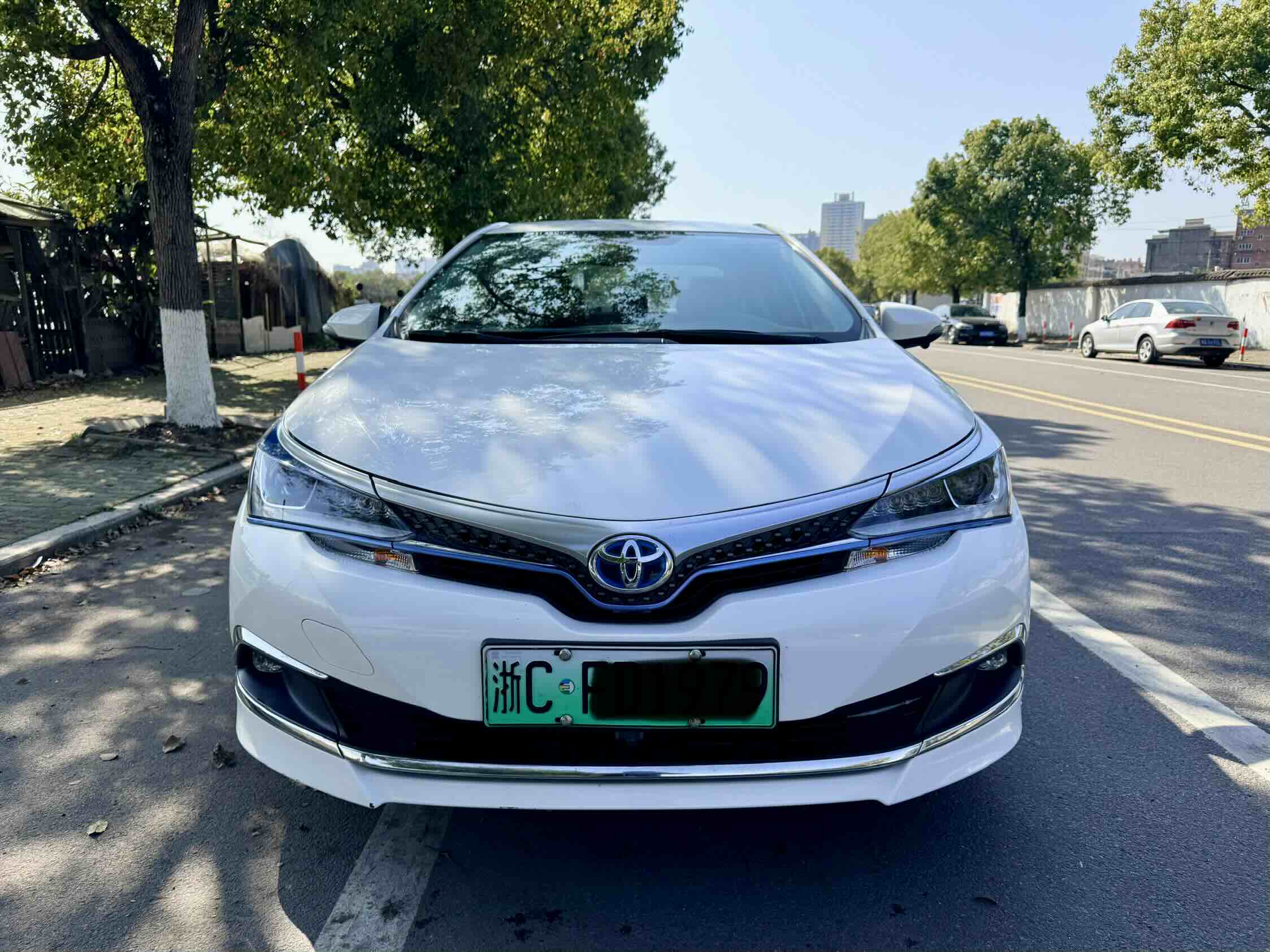 Toyota Corolla Hybird E+ 2023 car image #2