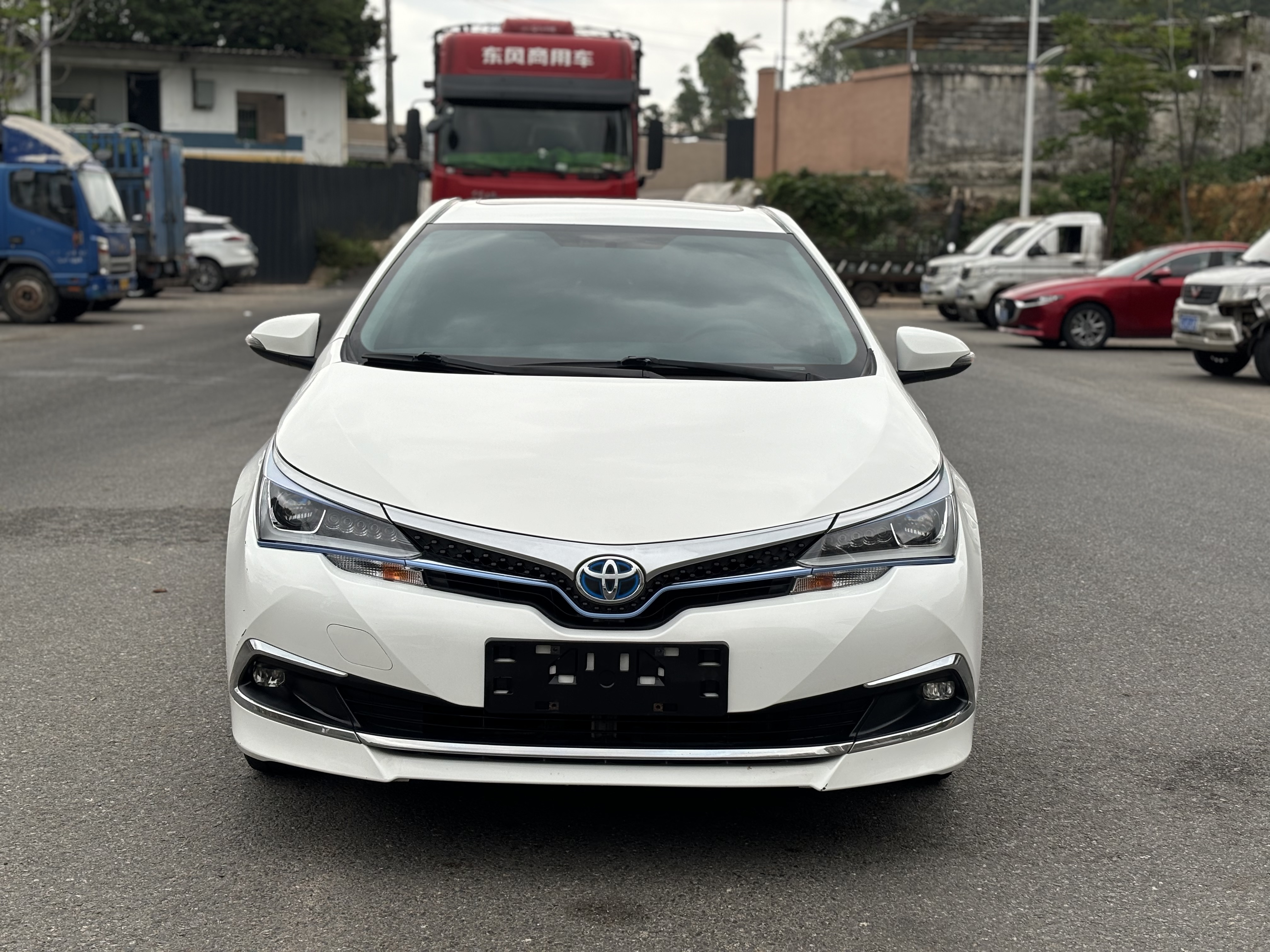 Toyota Corolla Hybird E+ 2020 car image #2