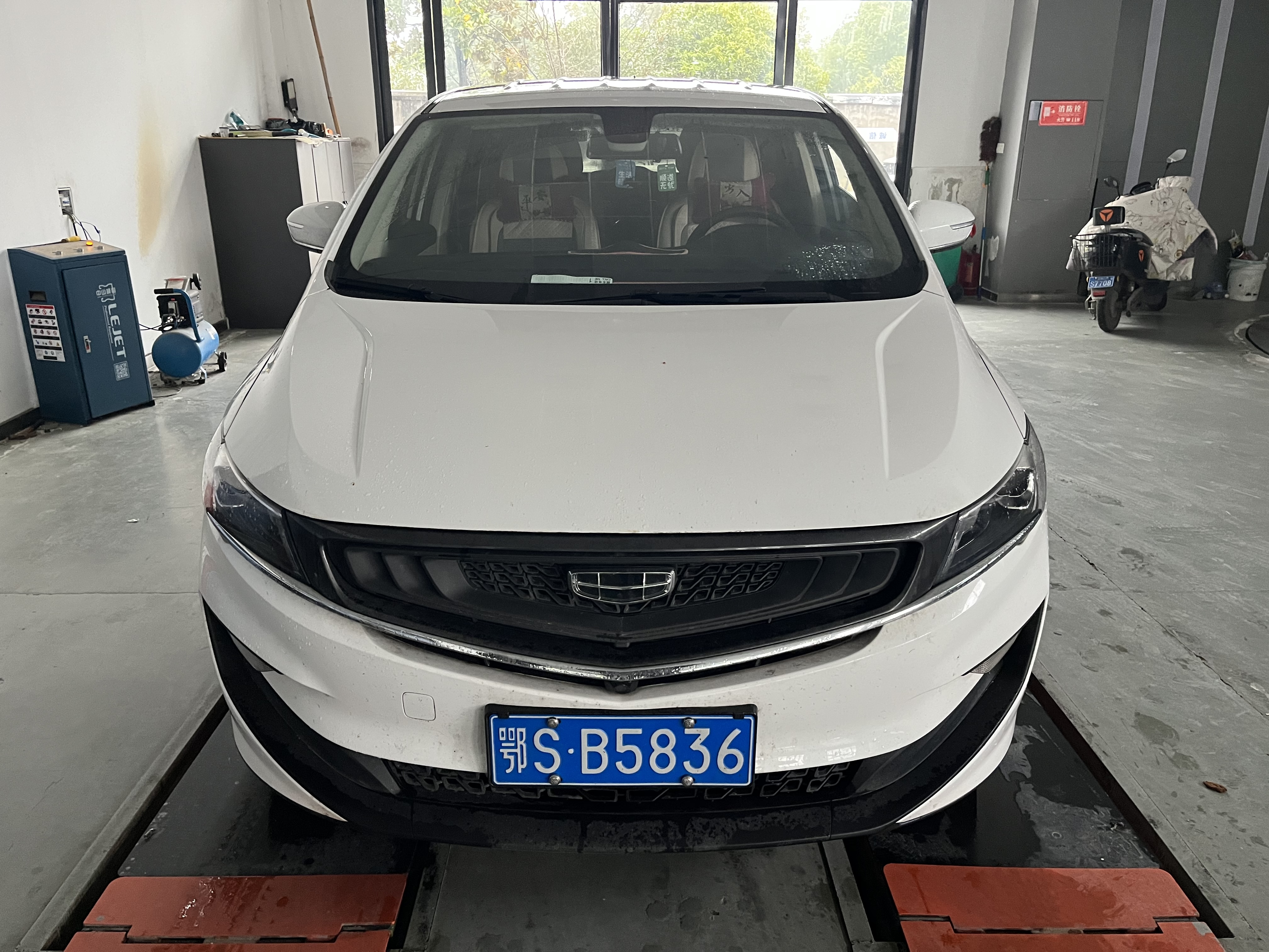 GEELY JiaJi 2020 car image #2