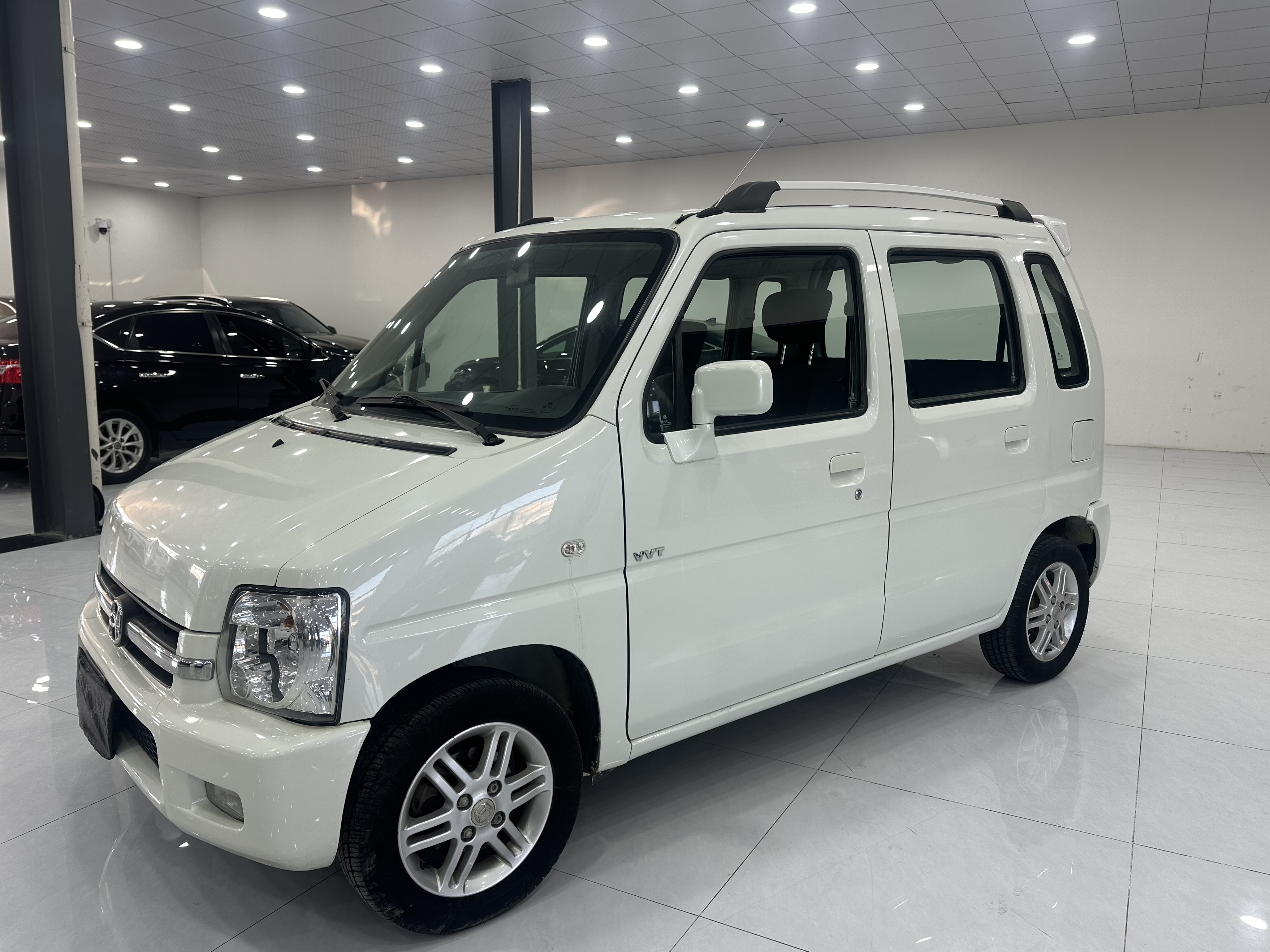 Suzuki 2019 car image #2