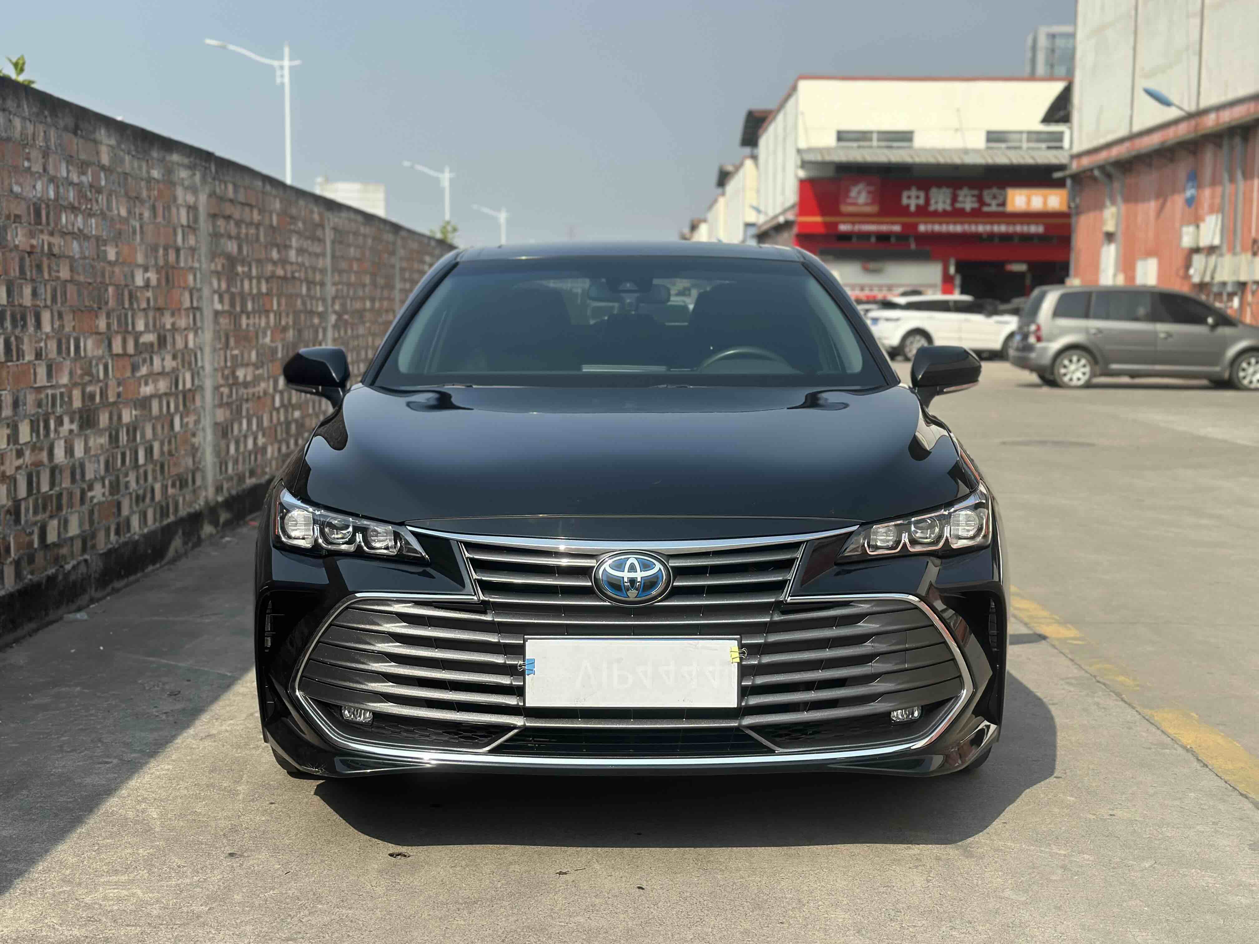 Toyota Avalon 2021 car image #2