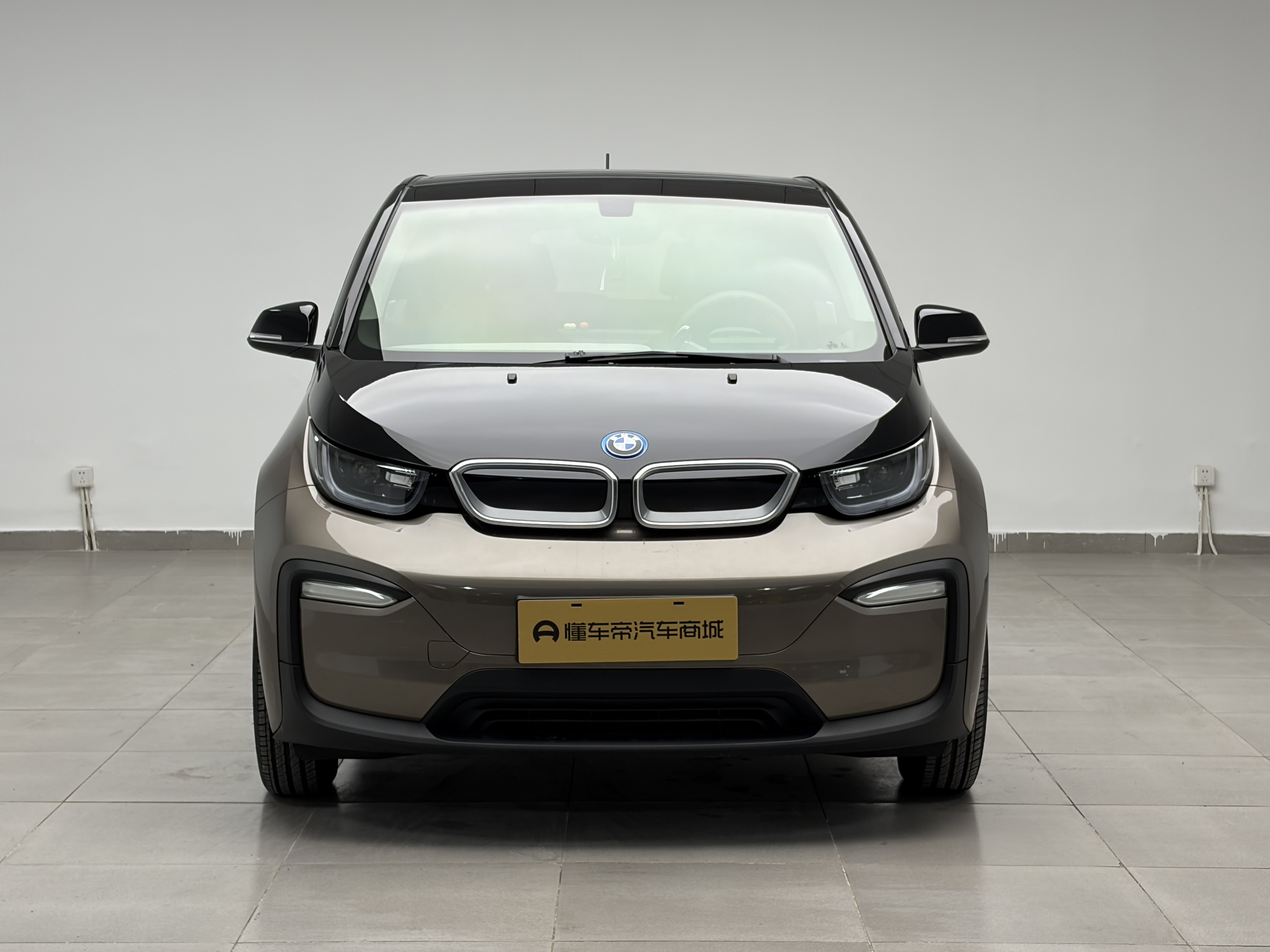 BMW i3 (Imported) 2019 #2 BMW i3 (Imported) 2019 car image #2