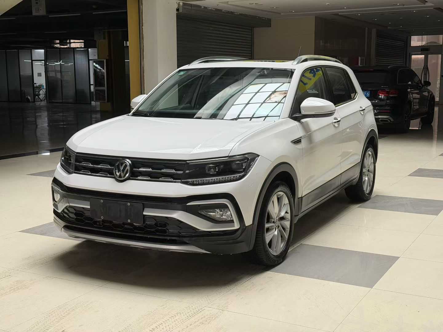 Volkswagen T-Cross 2019 #2 Volkswagen T-Cross 2019 car image #2