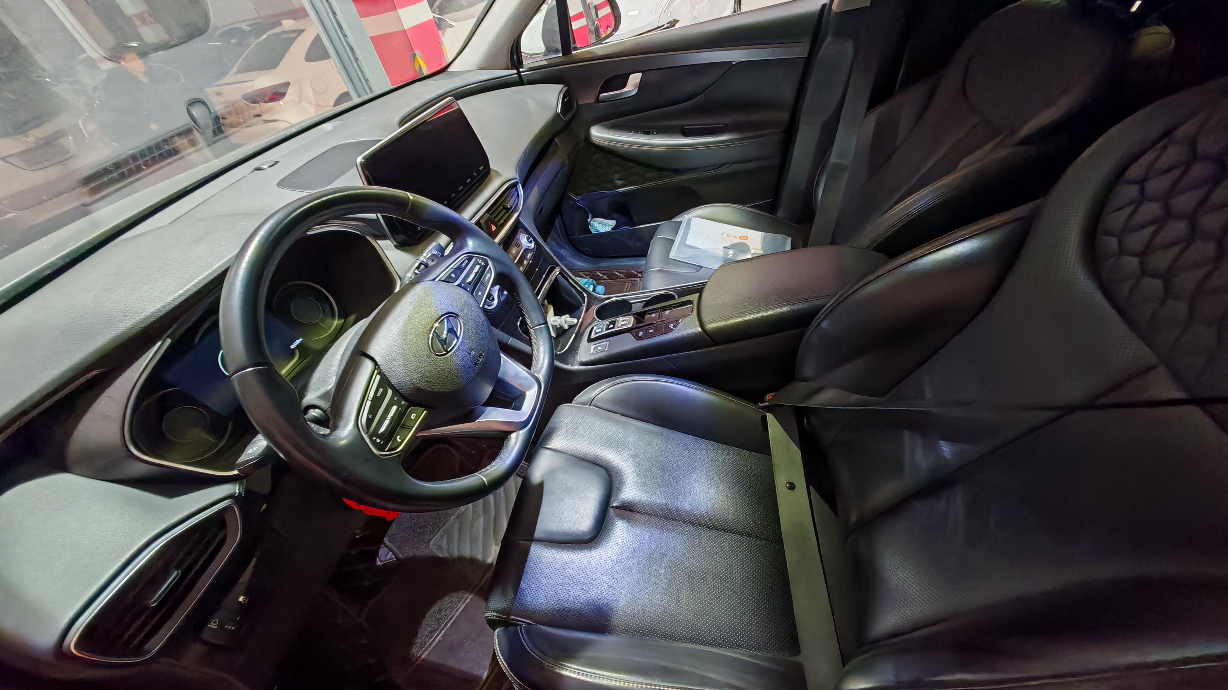 Hyundai Santa Fe 2019 immagine di auto #2