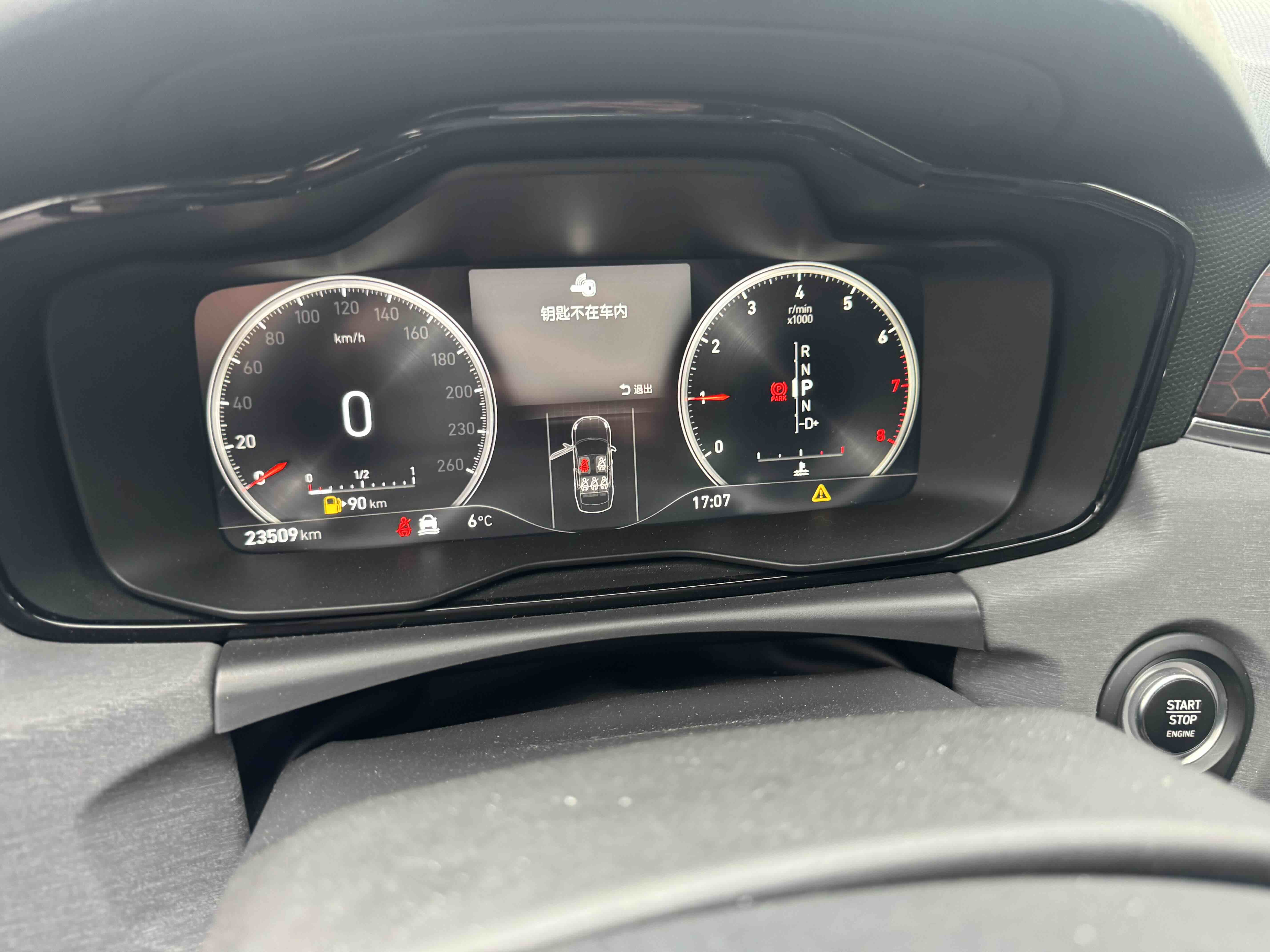 Lynk & Co 03 2019 #2 Lynk & Co 03 2019 car image #2