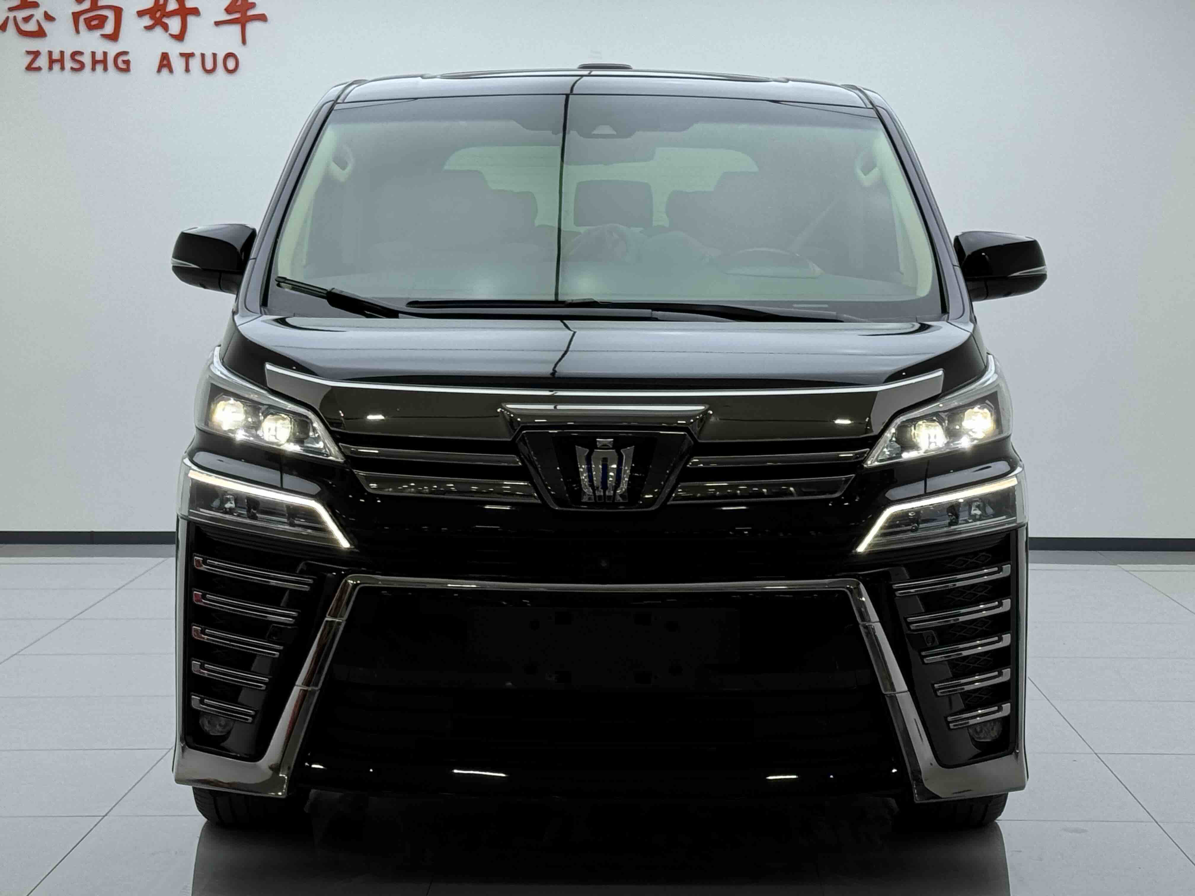 Toyota Vellfire 2020 #2 Toyota Vellfire 2020 صورة سيارة #2