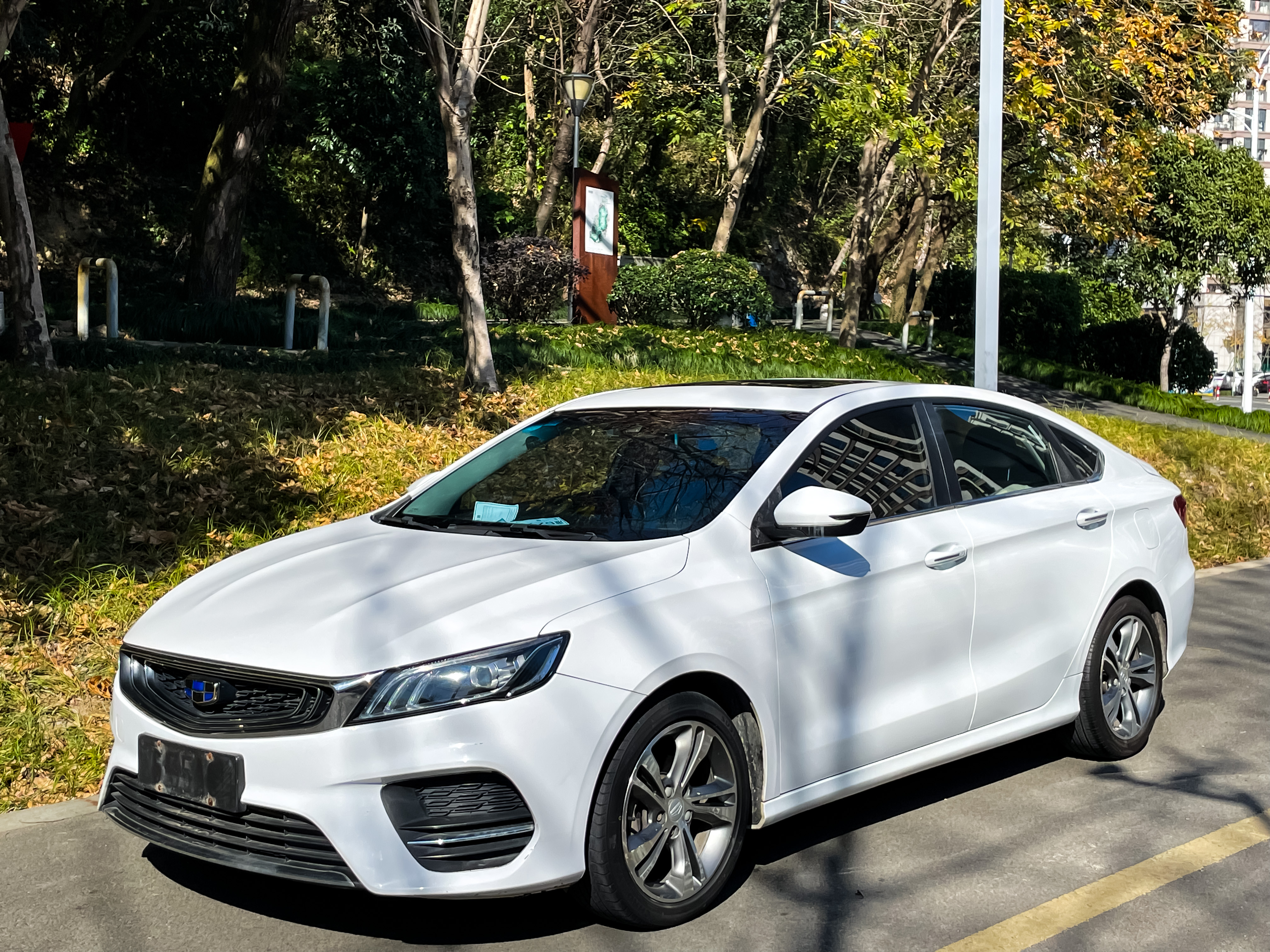 GEELY Binray 2019 #2 GEELY Binray 2019 car image #2
