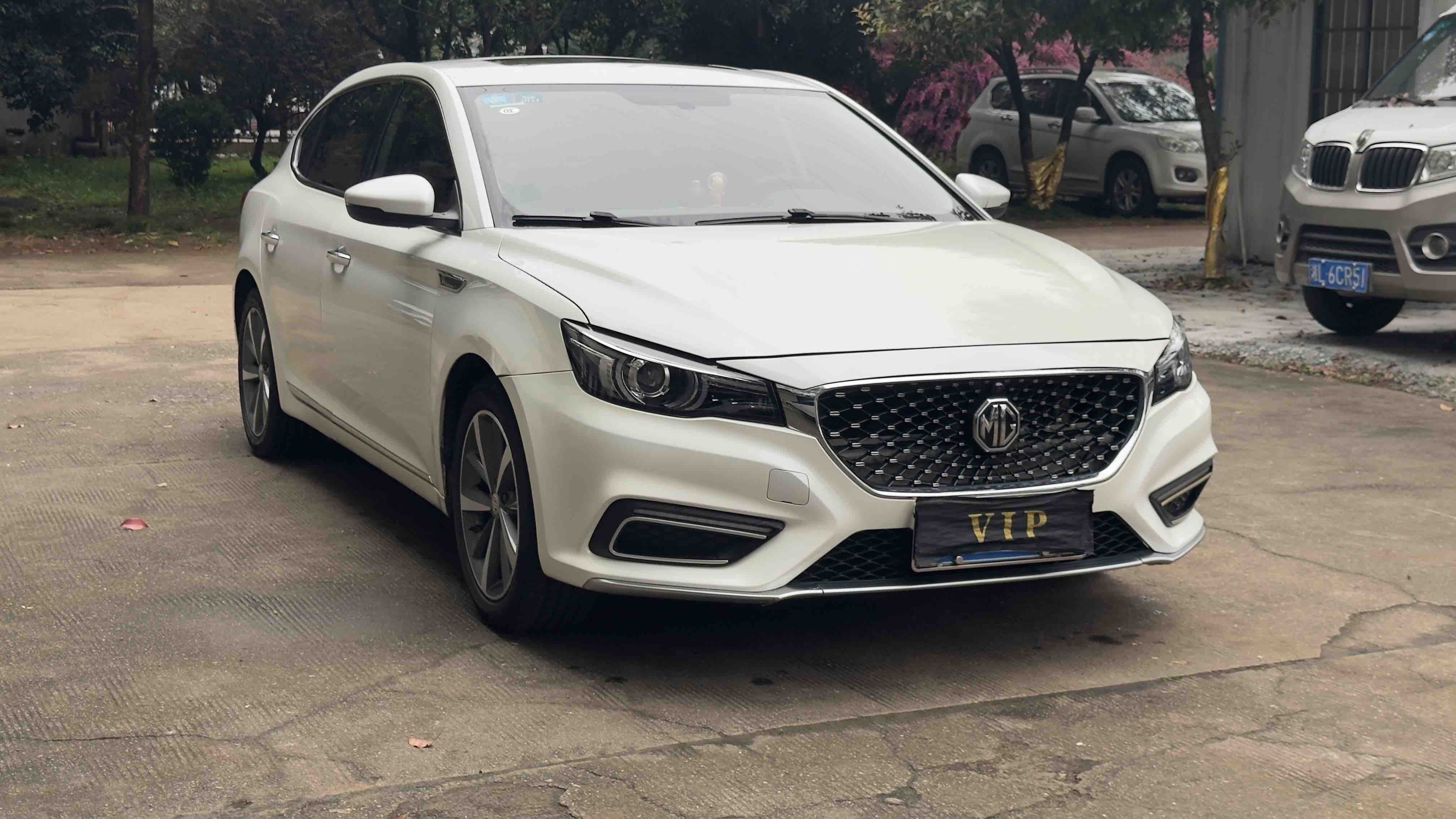 MG 2019 car image #2