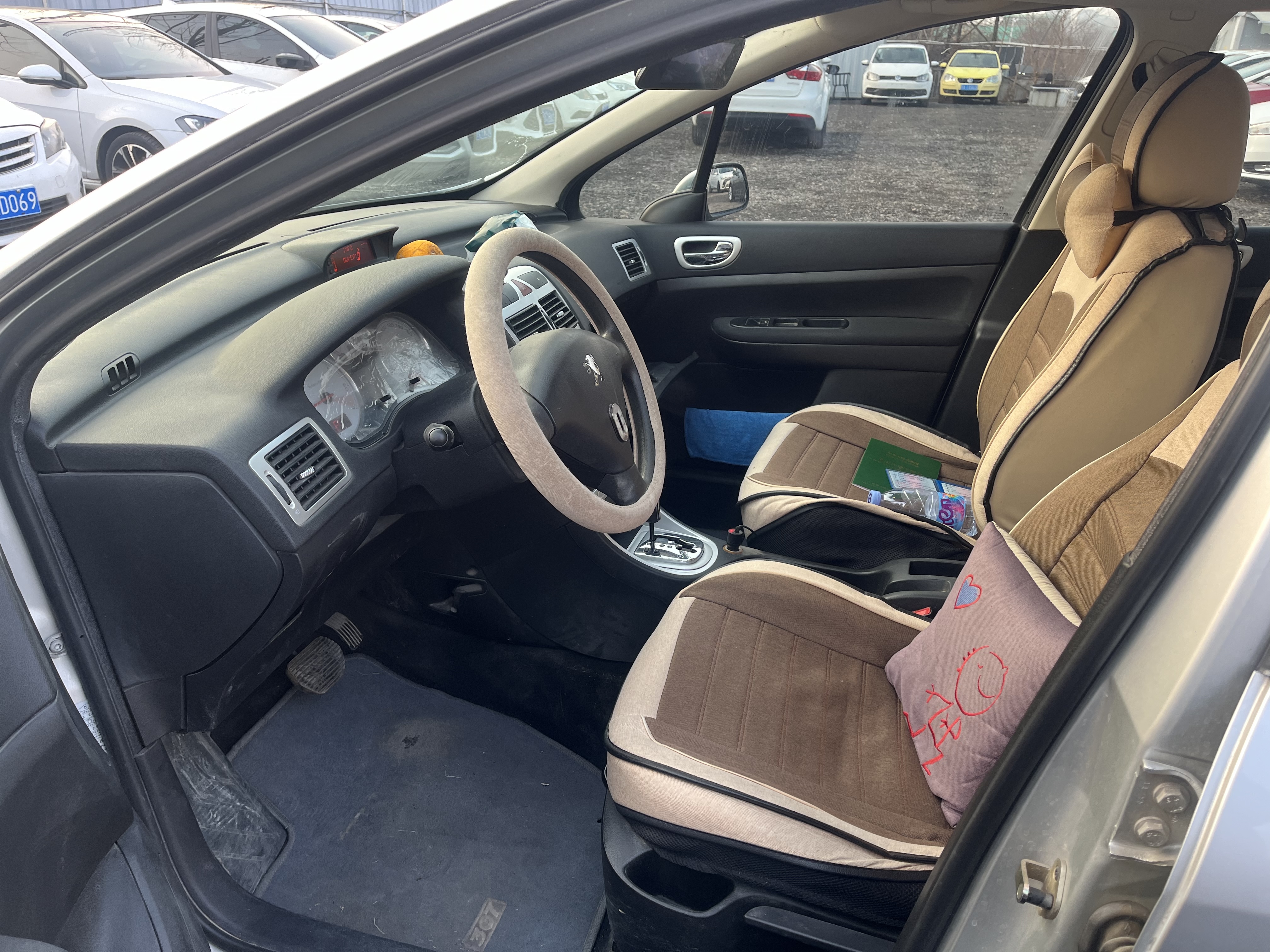 Peugeot 307 2012 car image #2