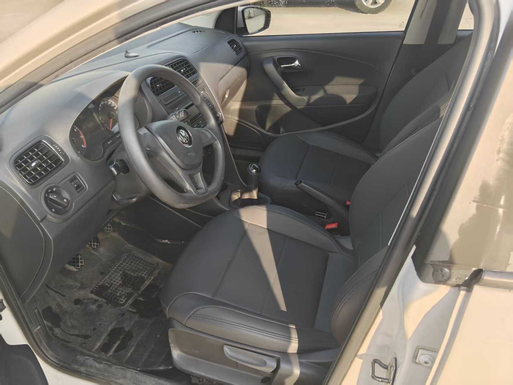 Polo 2015 #2 Polo 2015 car image #2