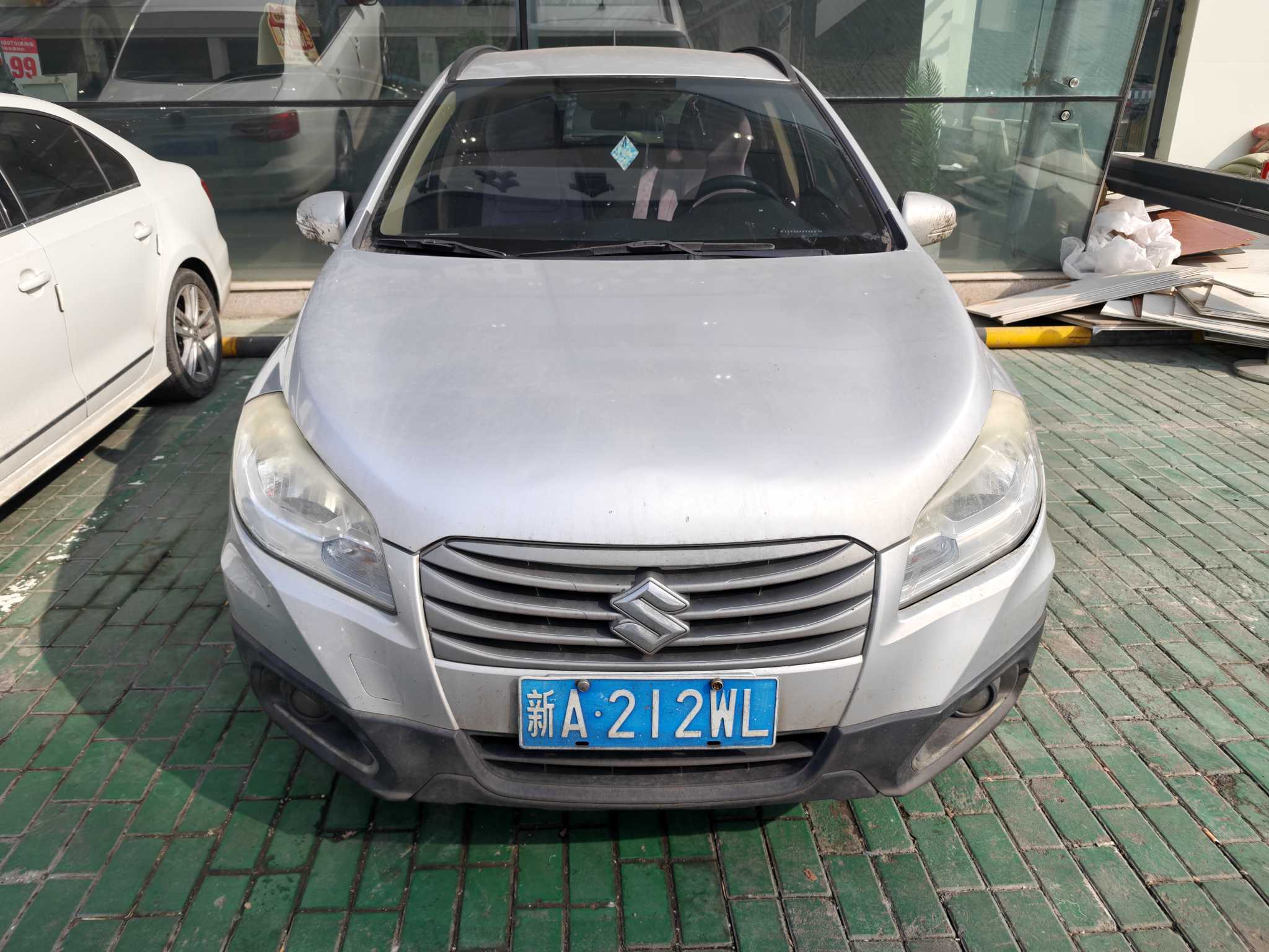 Suzuki S-Cross 2014 صورة سيارة #2