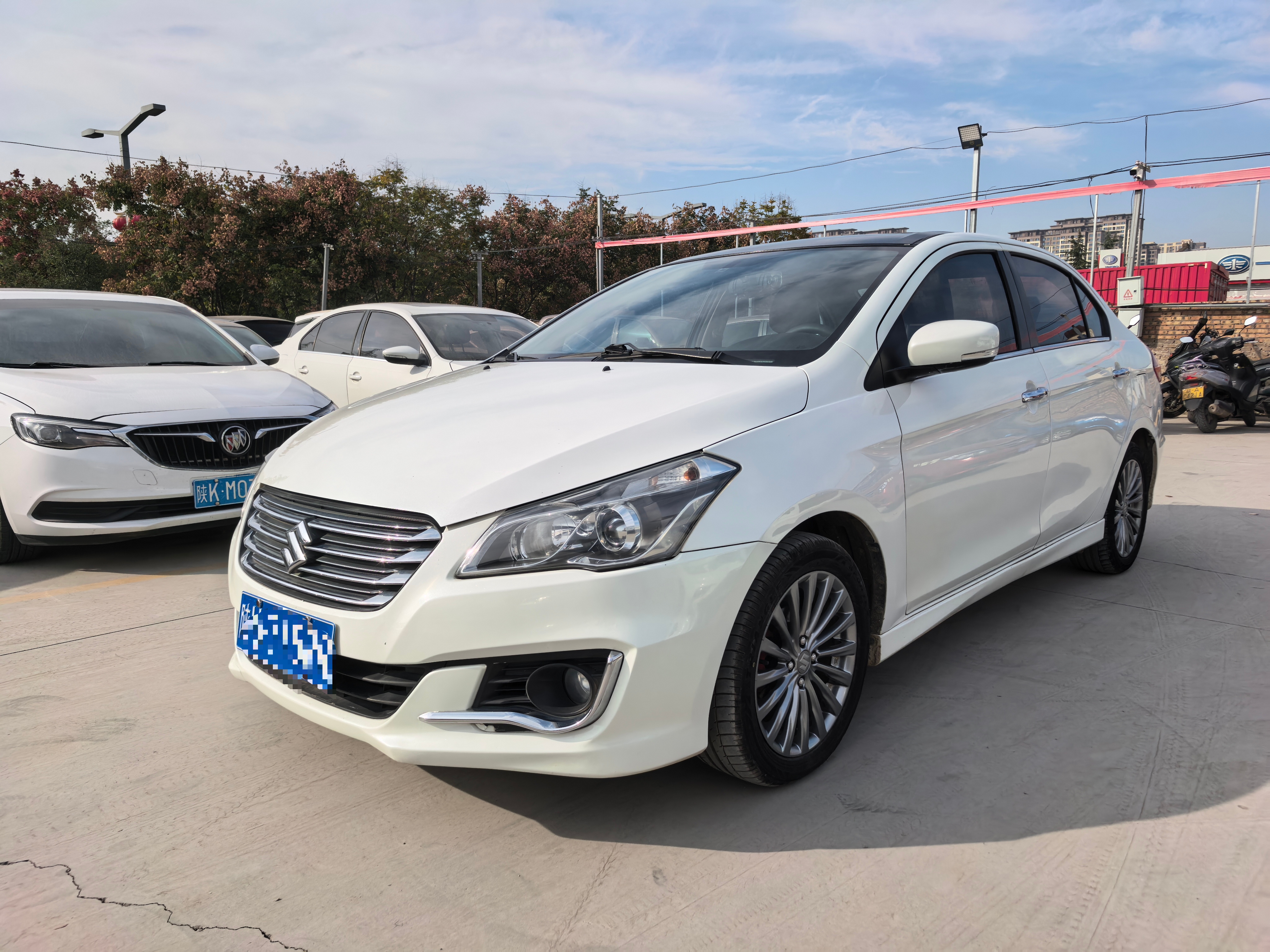 Suzuki Ciaz 2016 изображение автомобиля #2