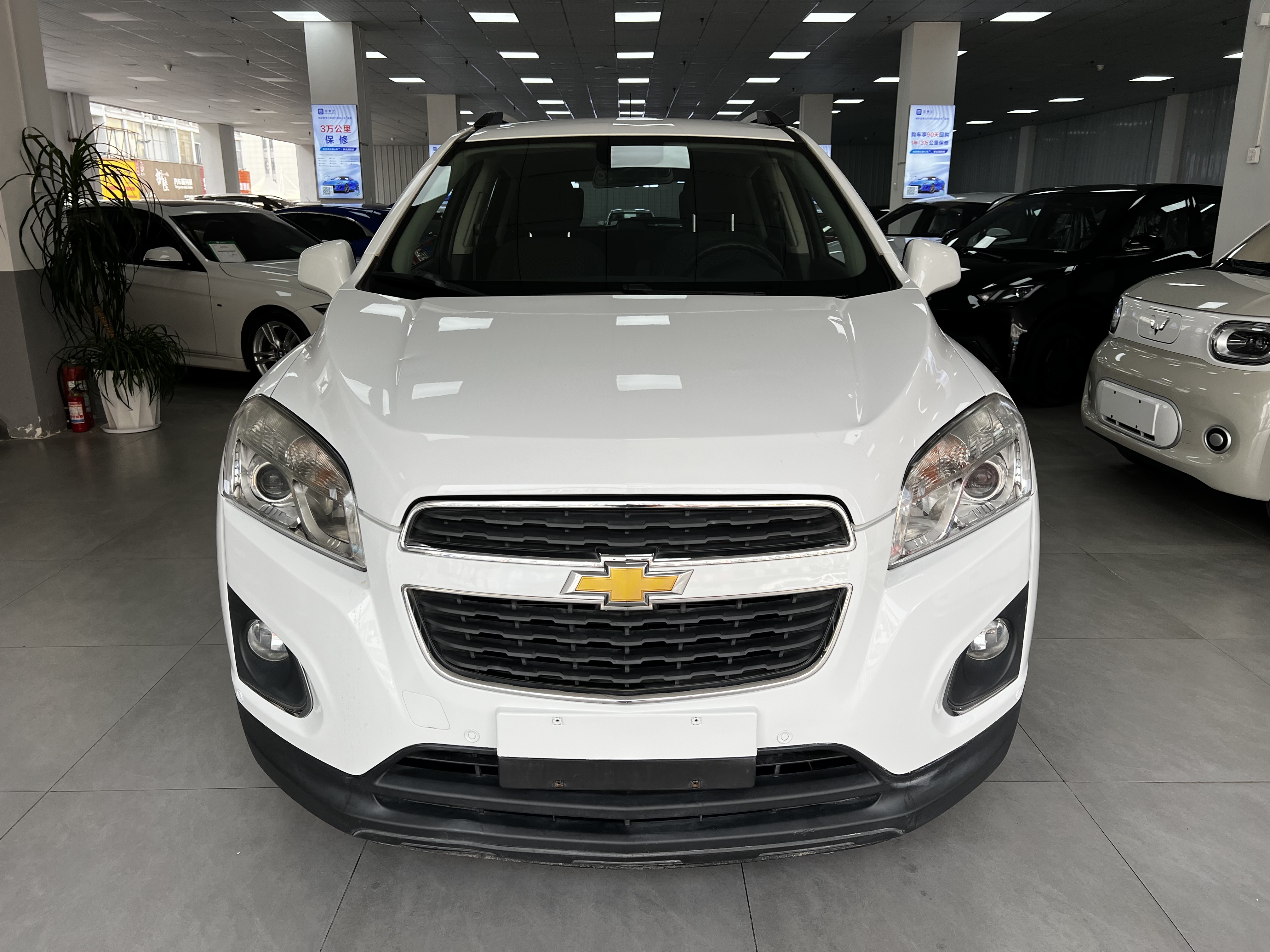 Chevrolet Tracker 2015 car image #2