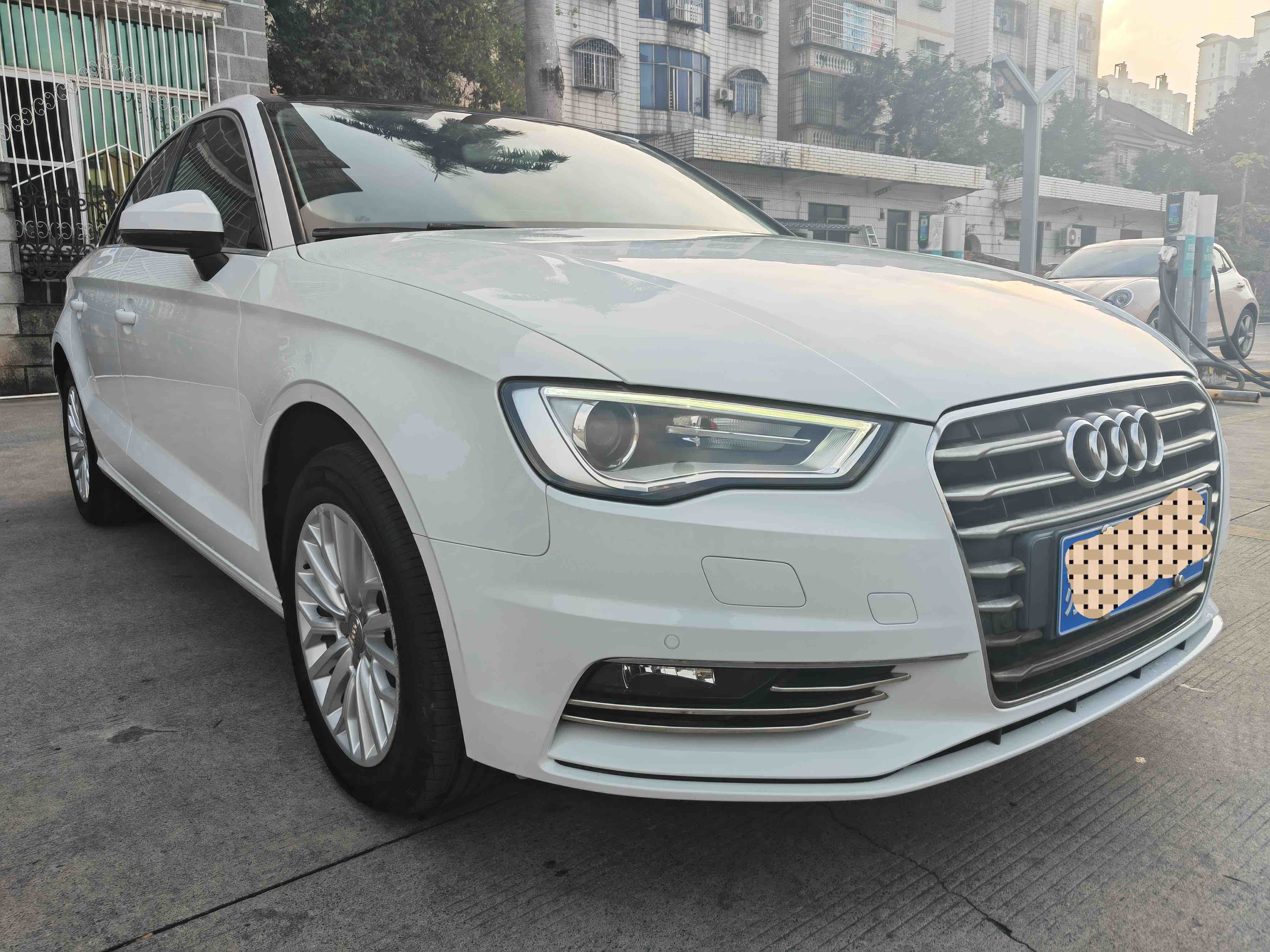 Audi A3 2016 car image #2