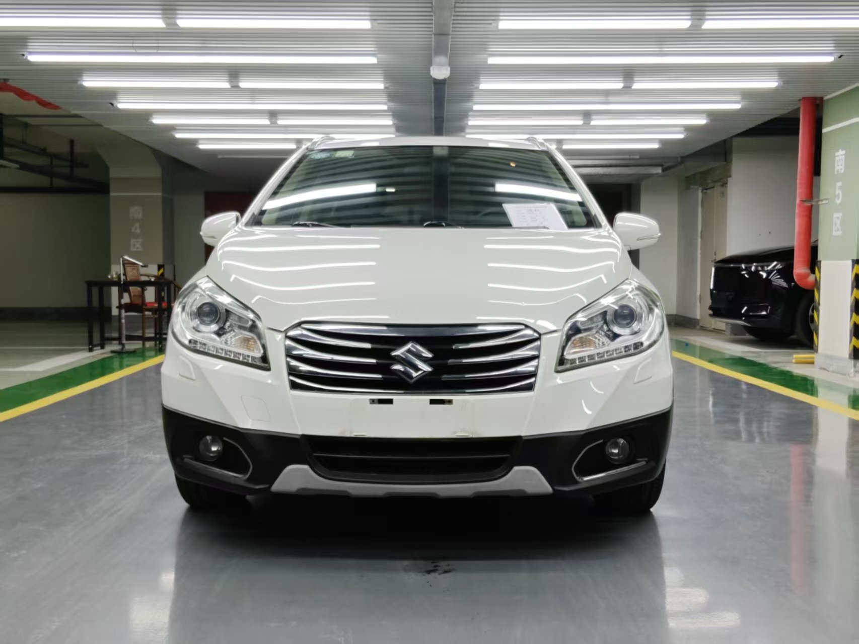 Suzuki S-Cross 2015 صورة سيارة #2