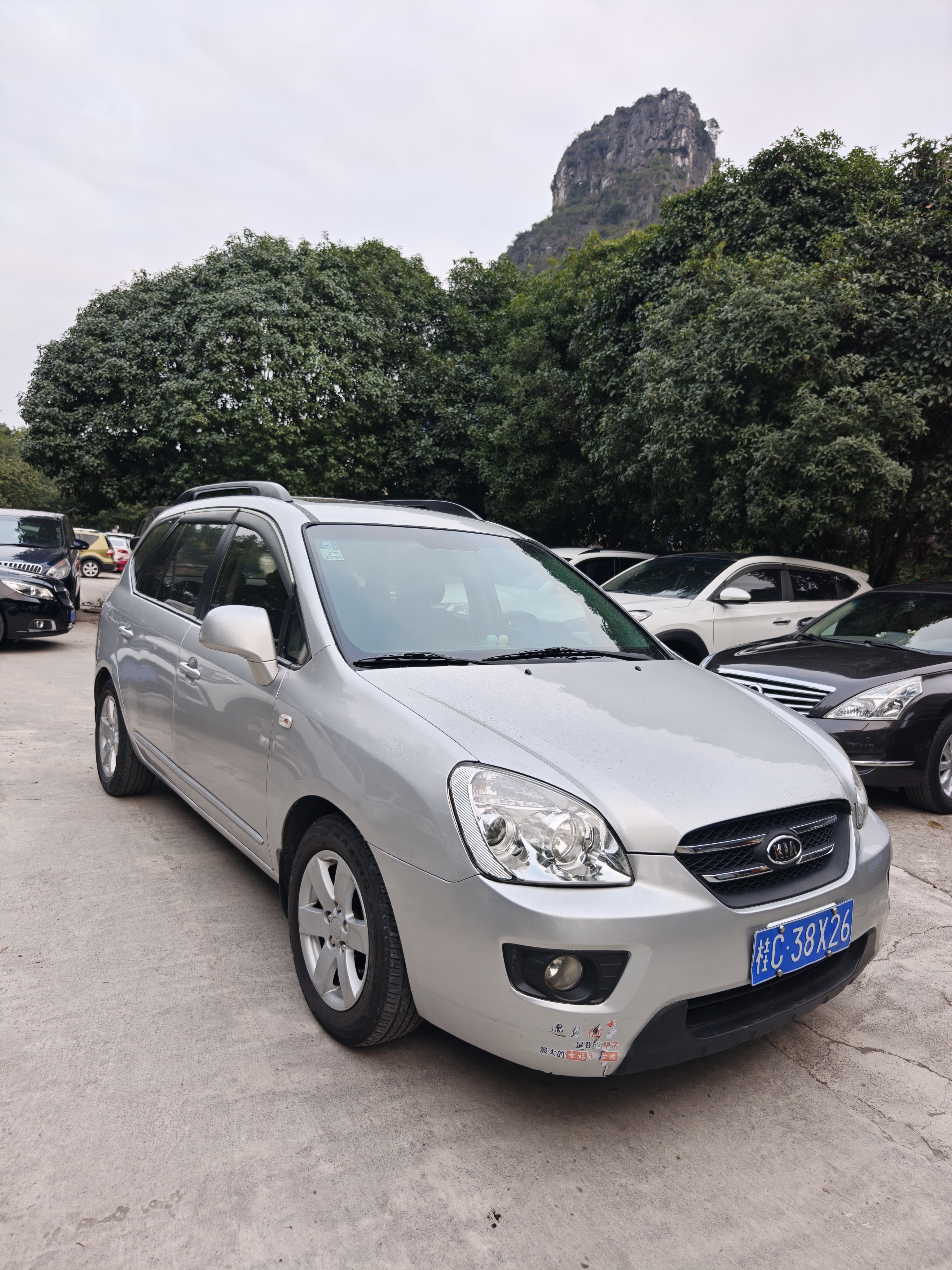 起亚 佳乐 2009 汽车图片 #2