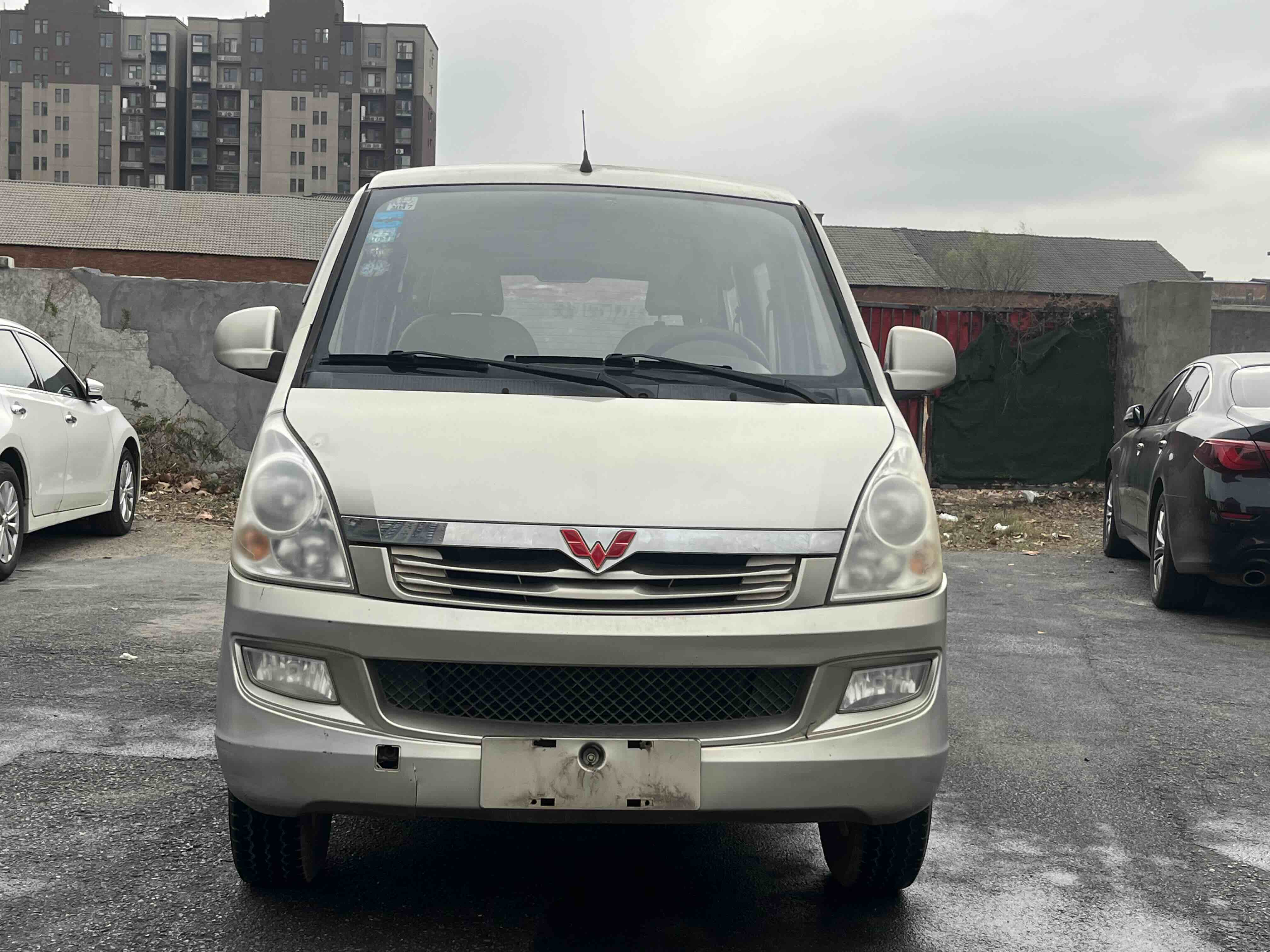 Wuling Rongguang 2015 car image #2