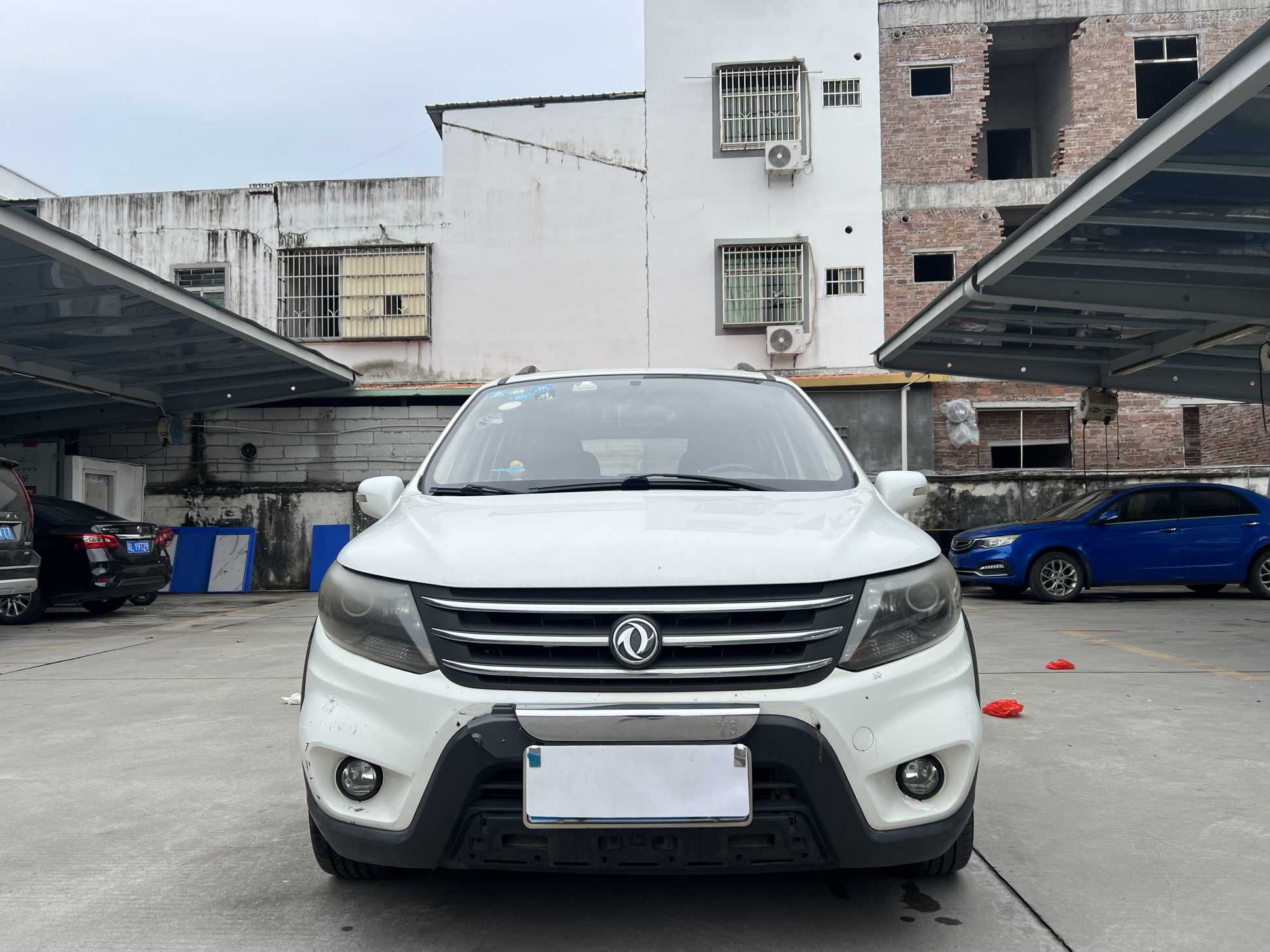 Forthing JOYEAR X5 2015 car image #2