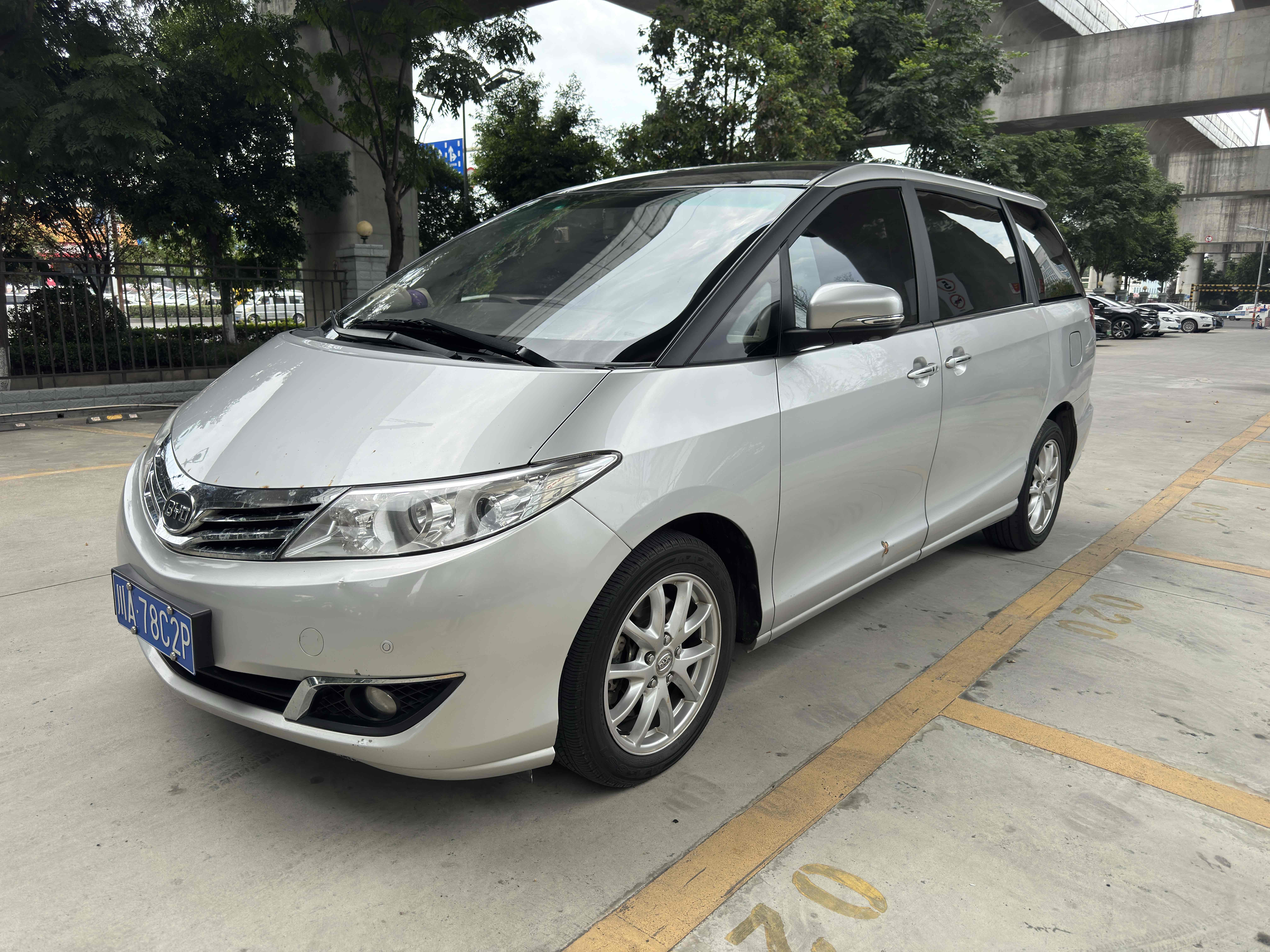 BYD M6 2017 #2 BYD M6 2017 صورة سيارة #2