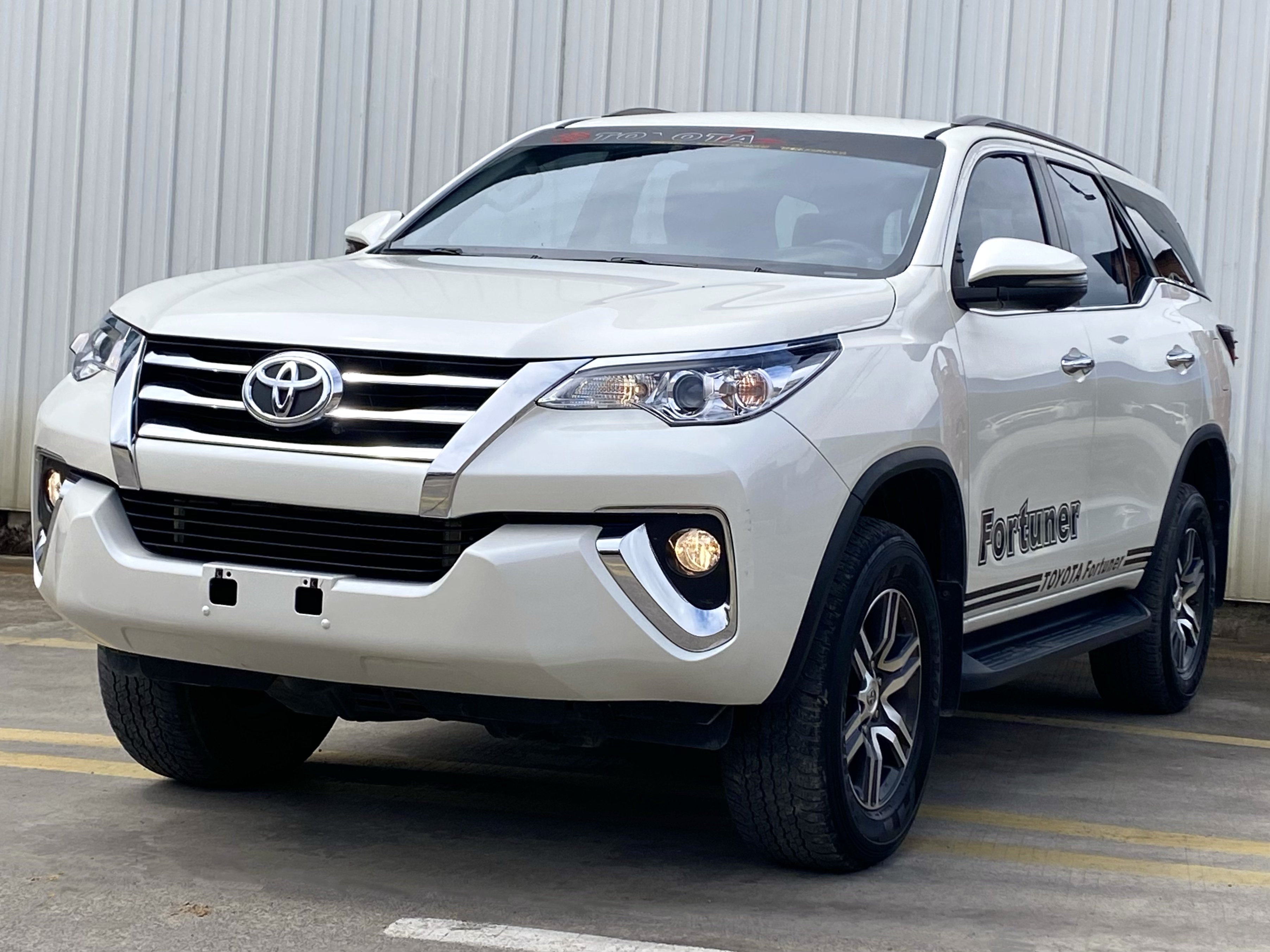 Toyota 2019 car image #2
