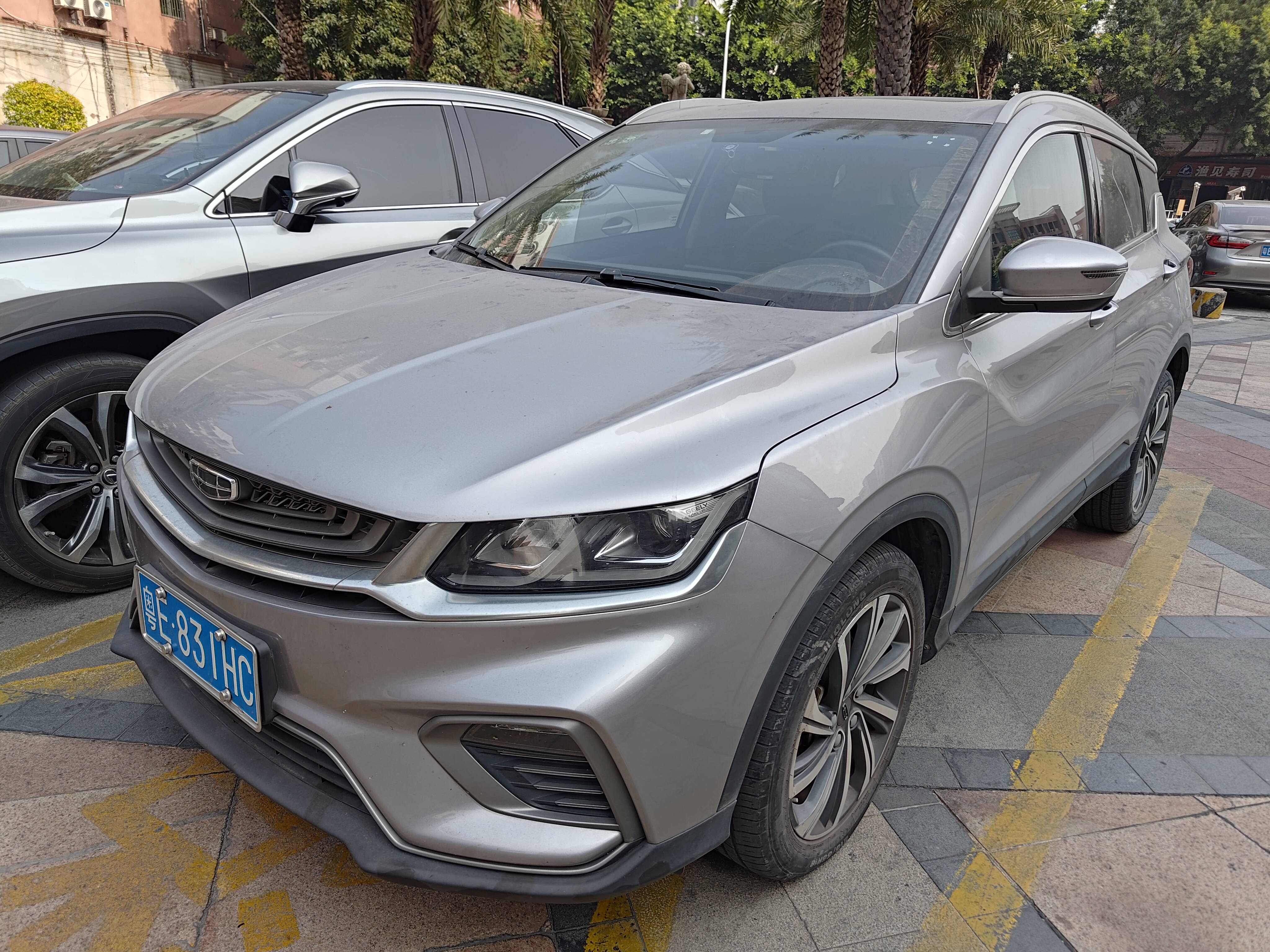 GEELY Coolray 2019 car image #2