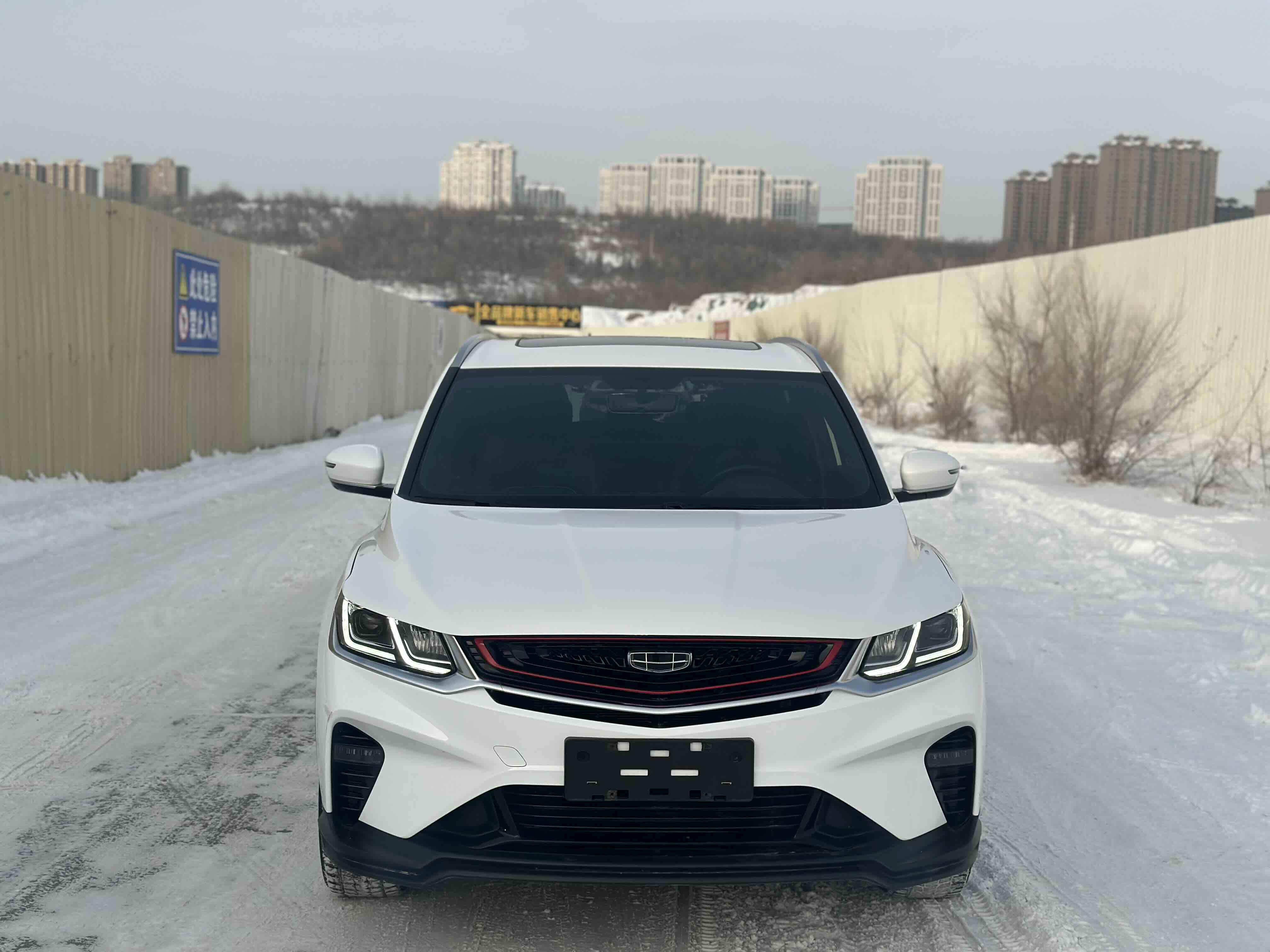 GEELY Coolray 2019 #2 GEELY Coolray 2019 car image #2