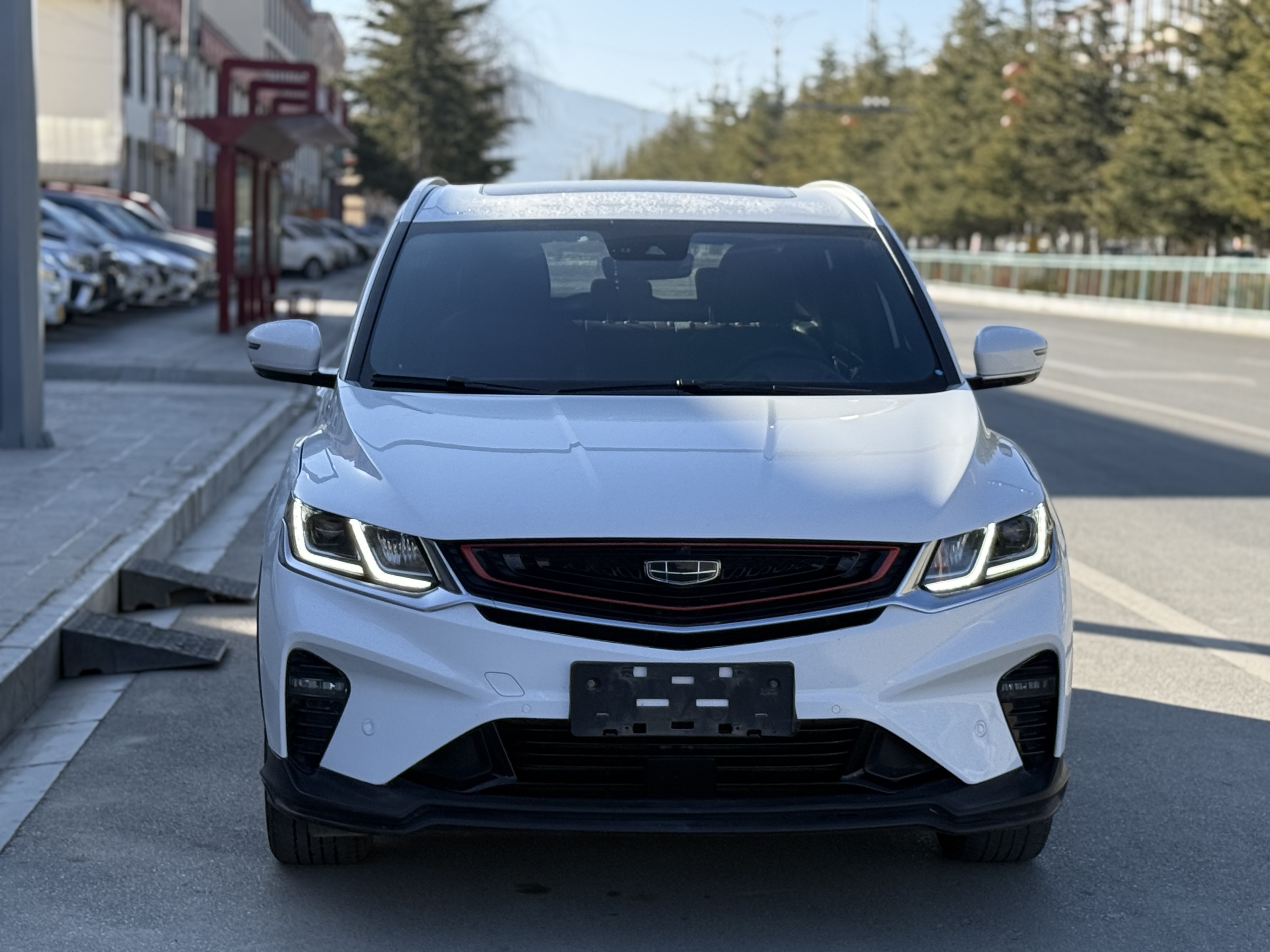 GEELY Coolray 2019 #2 GEELY Coolray 2019 car image #2
