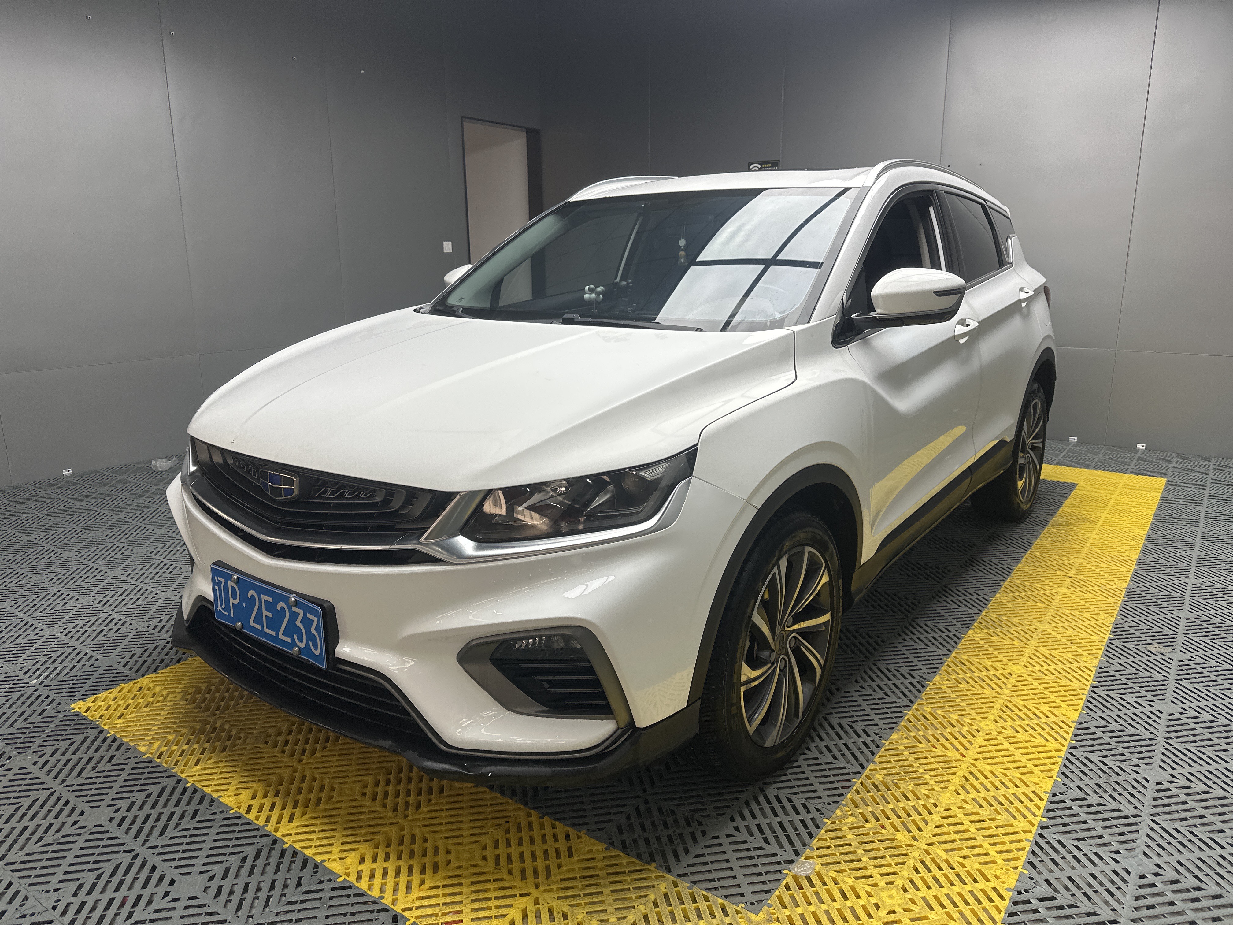 GEELY Coolray 2019 #2 GEELY Coolray 2019 car image #2