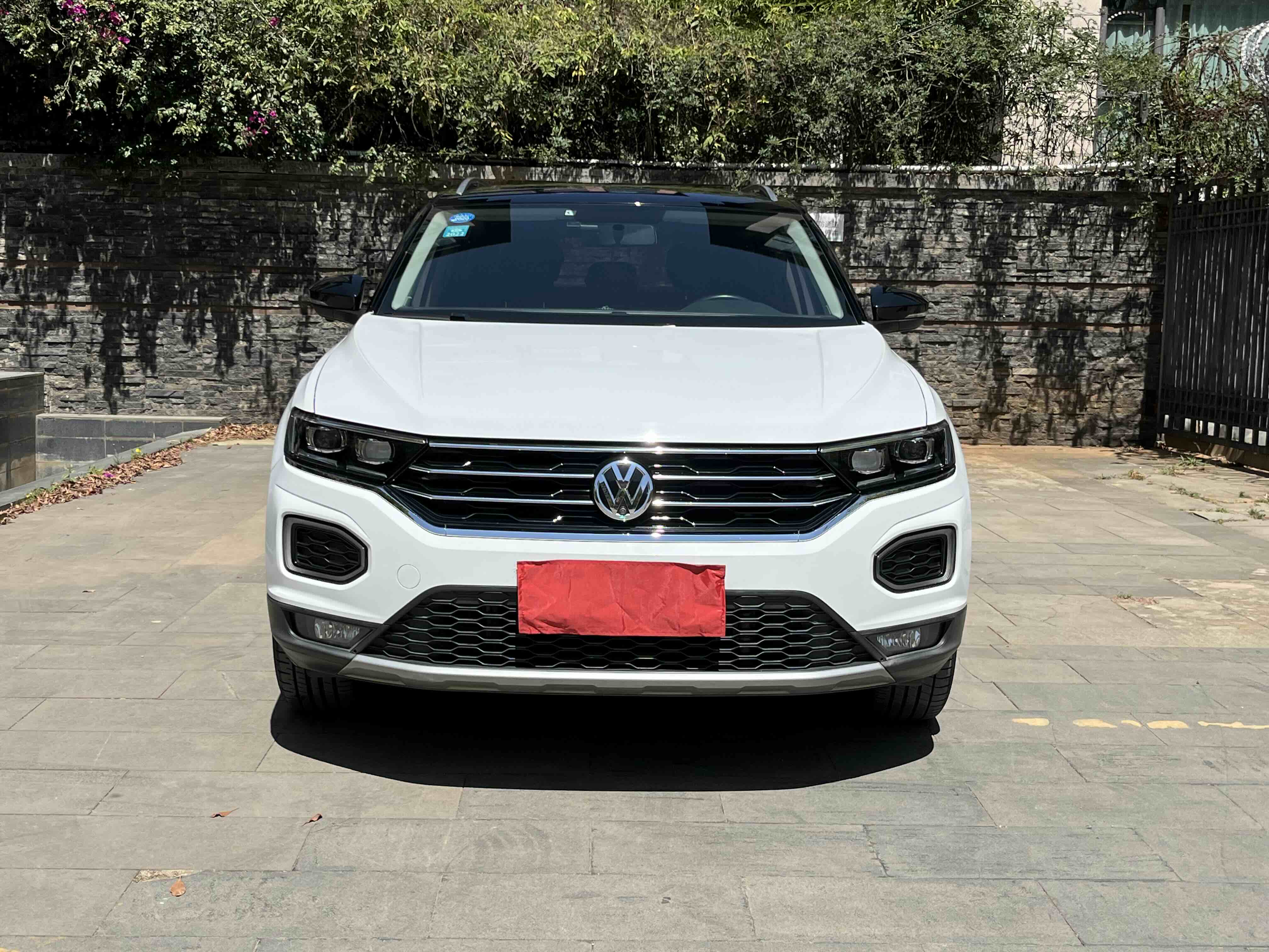 T-Roc 2018 car image #2
