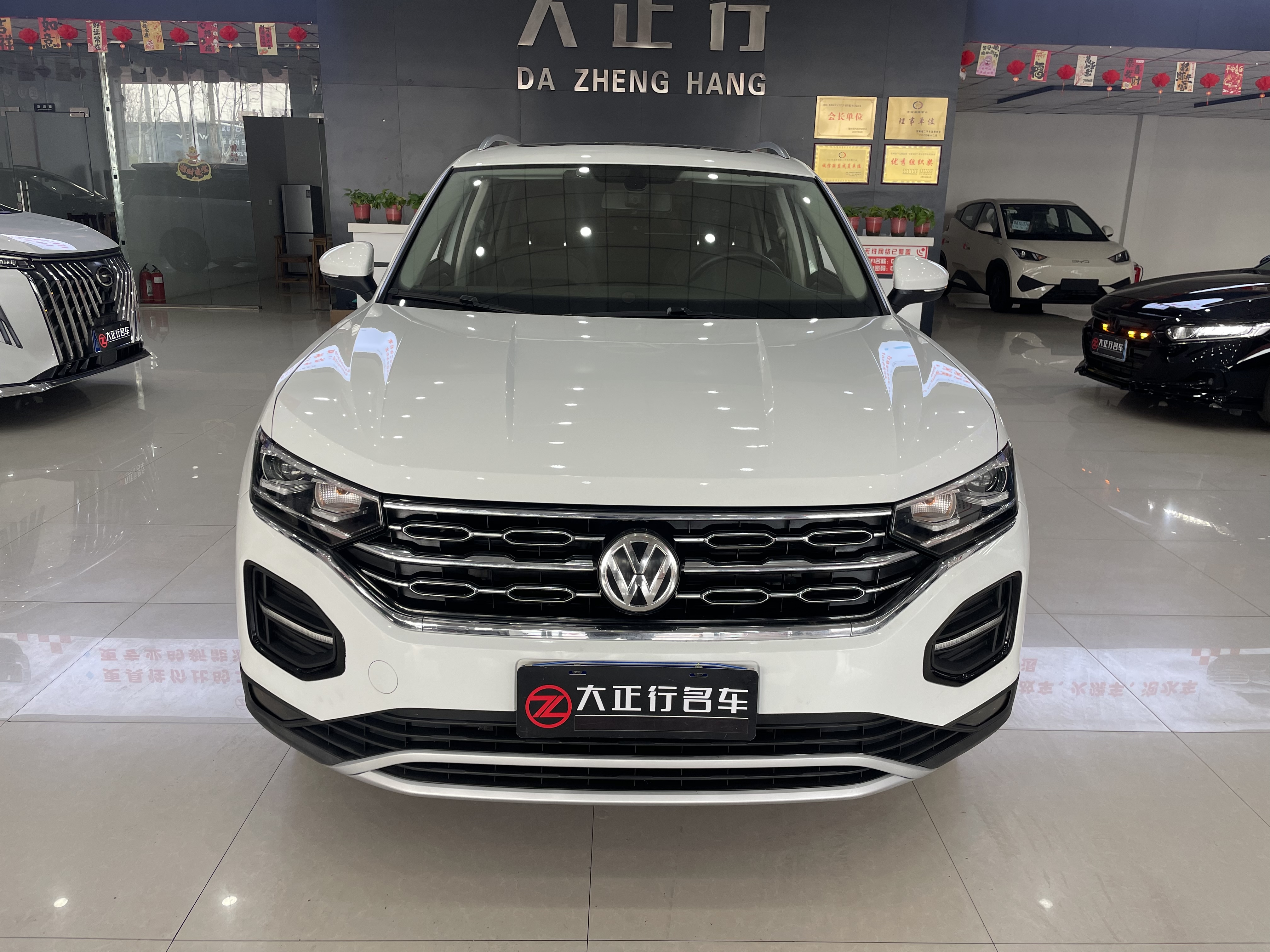 Volkswagen Tayron 2020 car image #2