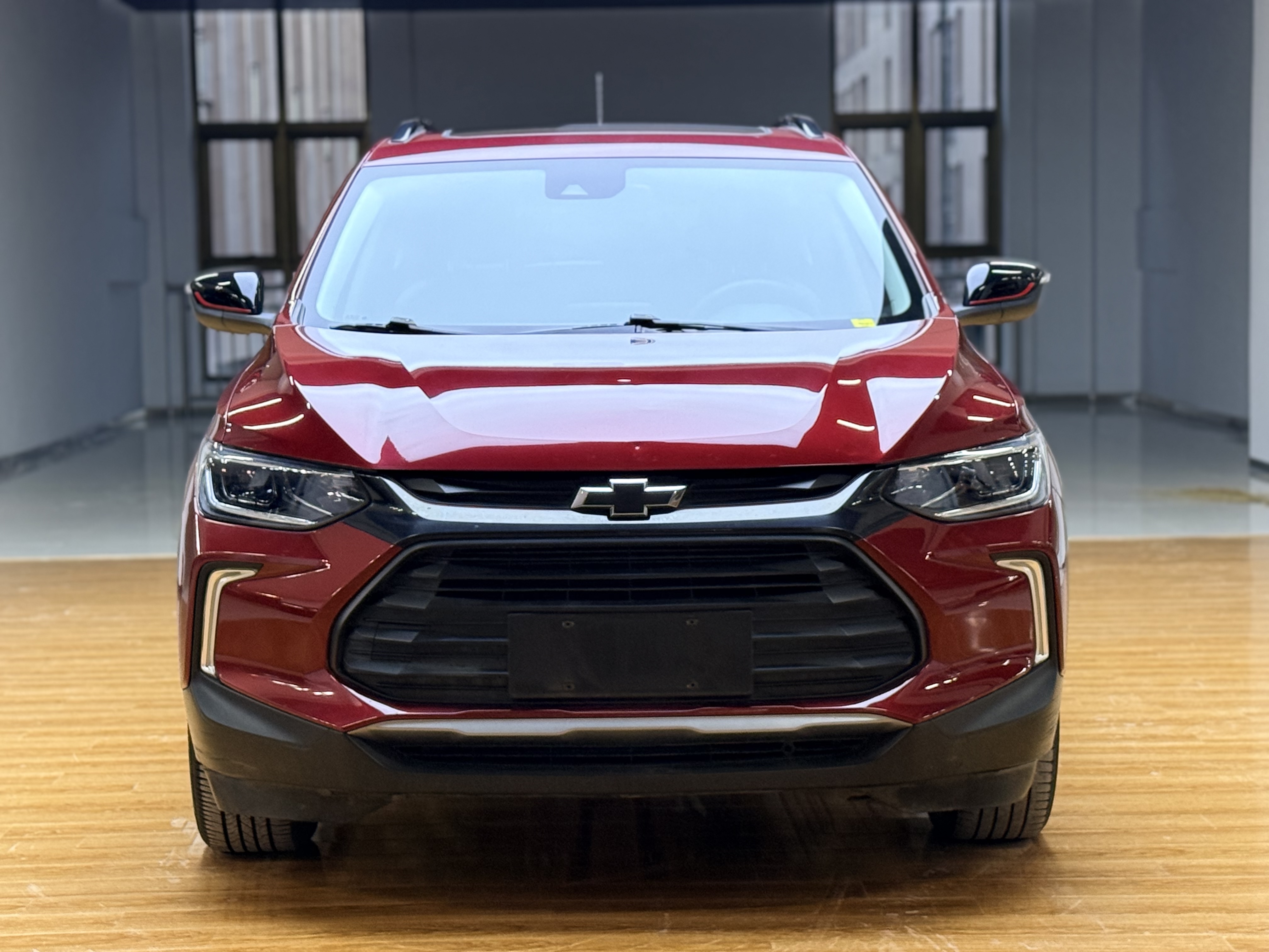 Chevrolet Tracker 2019 car image #2