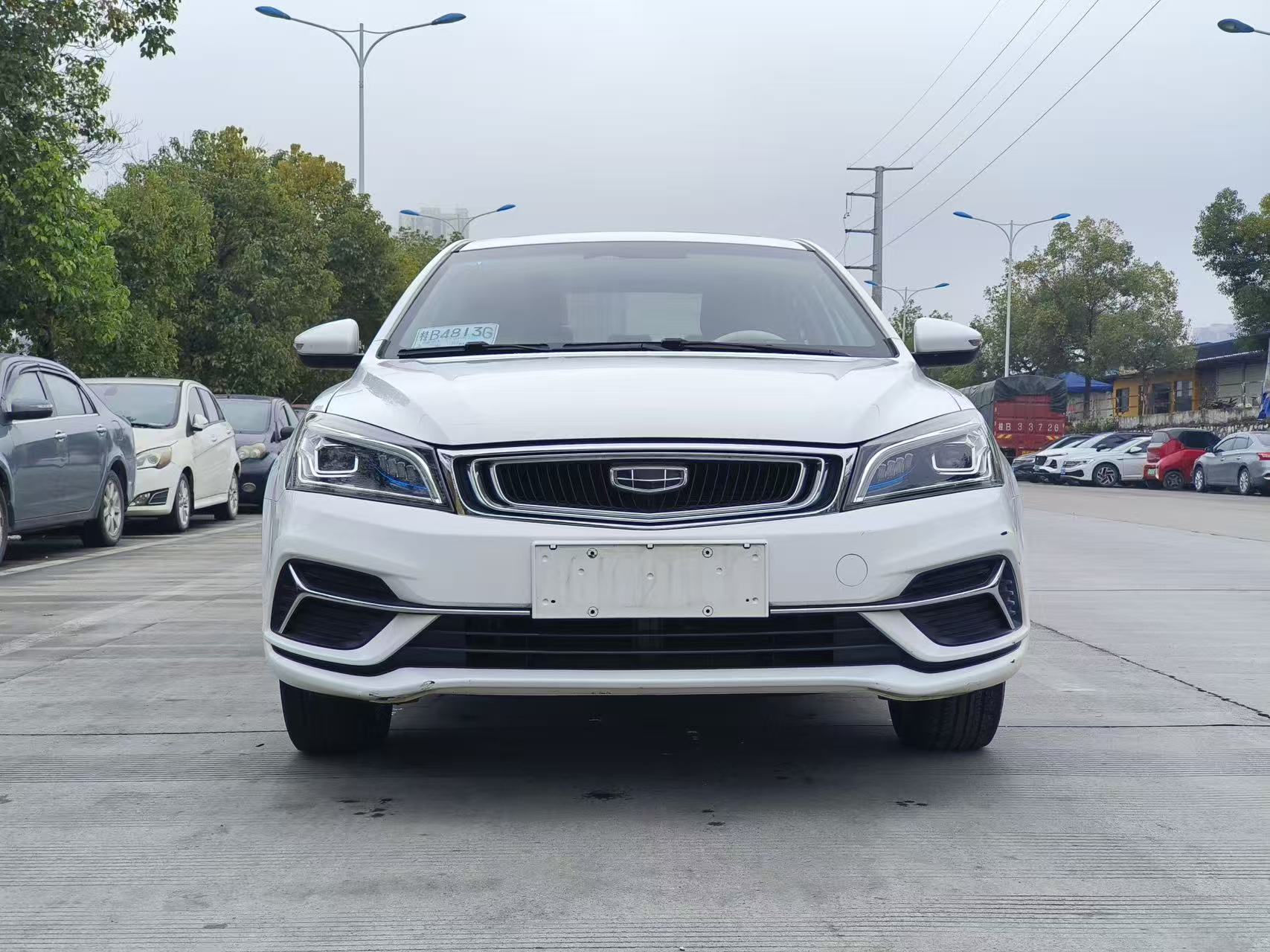 GEELY Emgrand 2019 #2 GEELY Emgrand 2019 car image #2