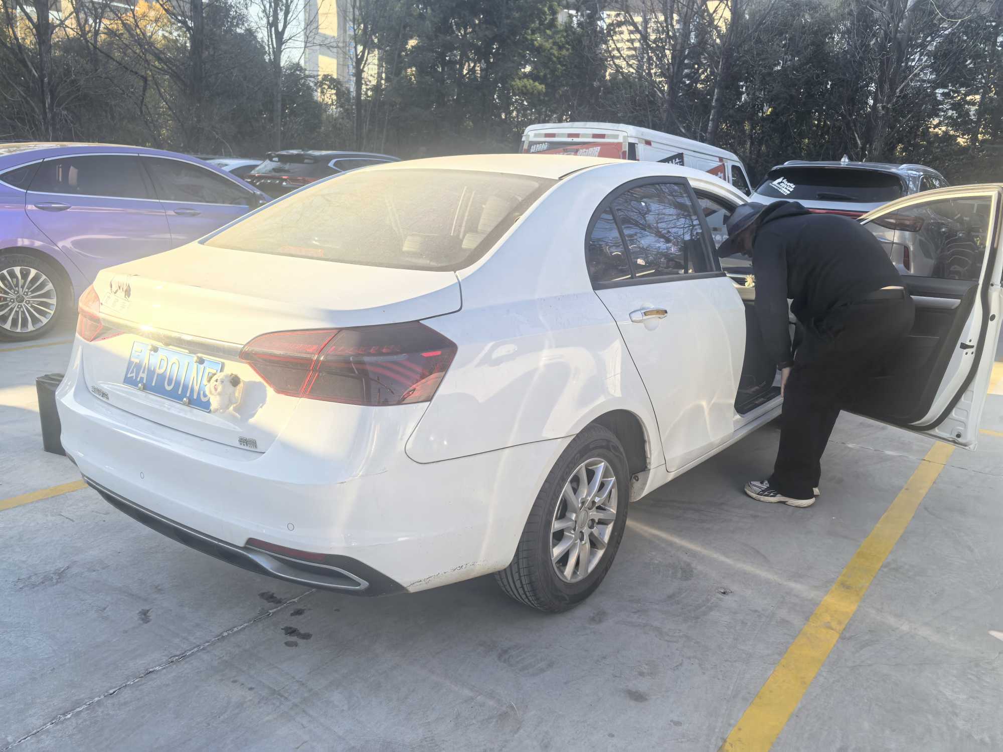 GEELY Emgrand 2021 #2 GEELY Emgrand 2021 car image #2