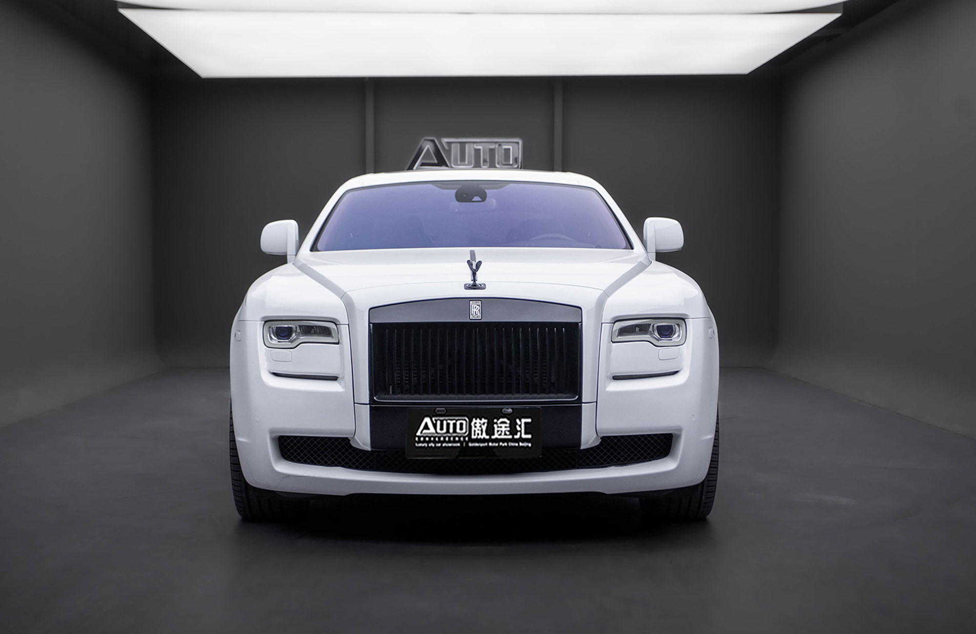 Rolls-Royce Ghost 2011 car image #2