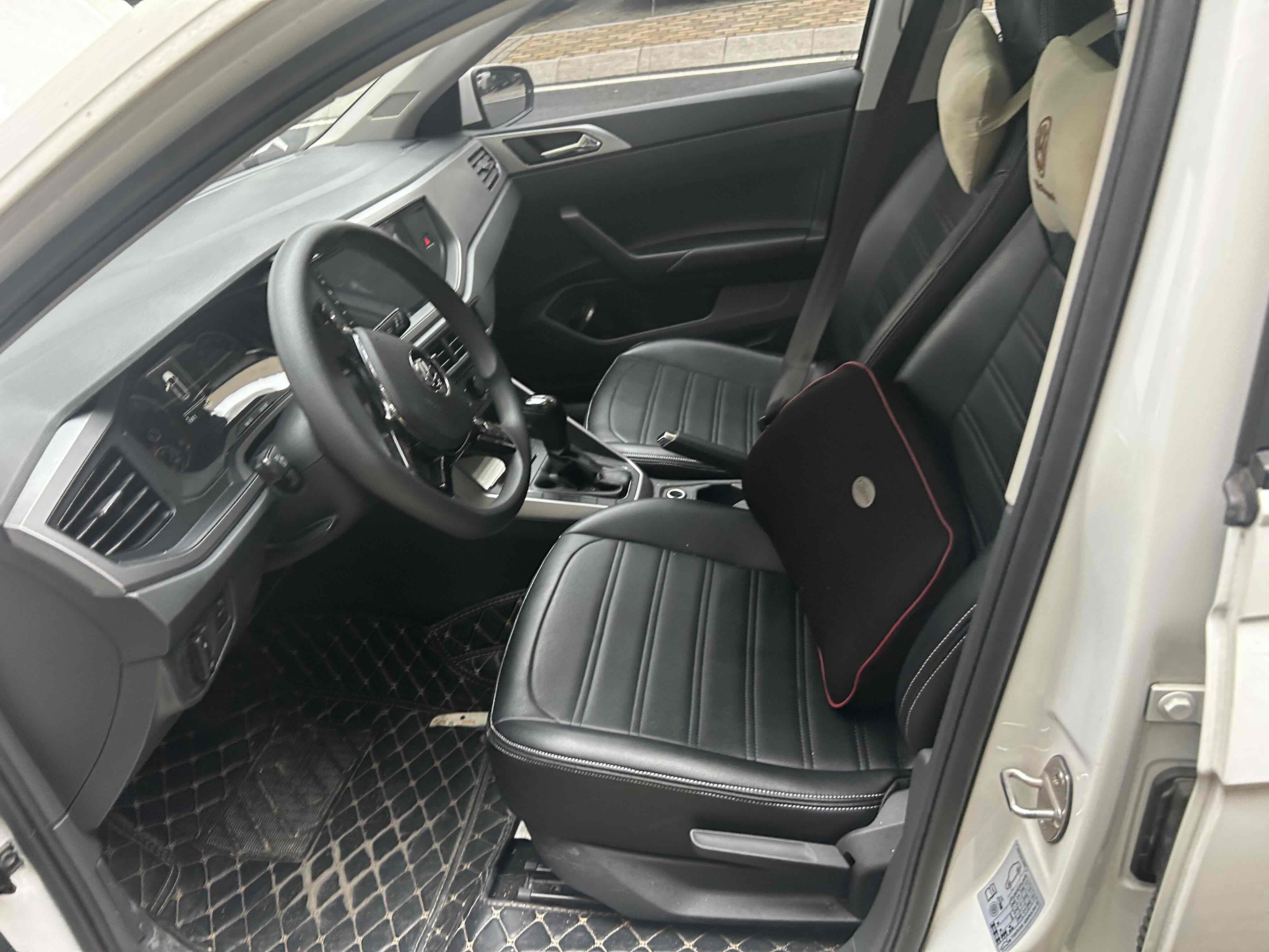 Polo 2021 car image #2