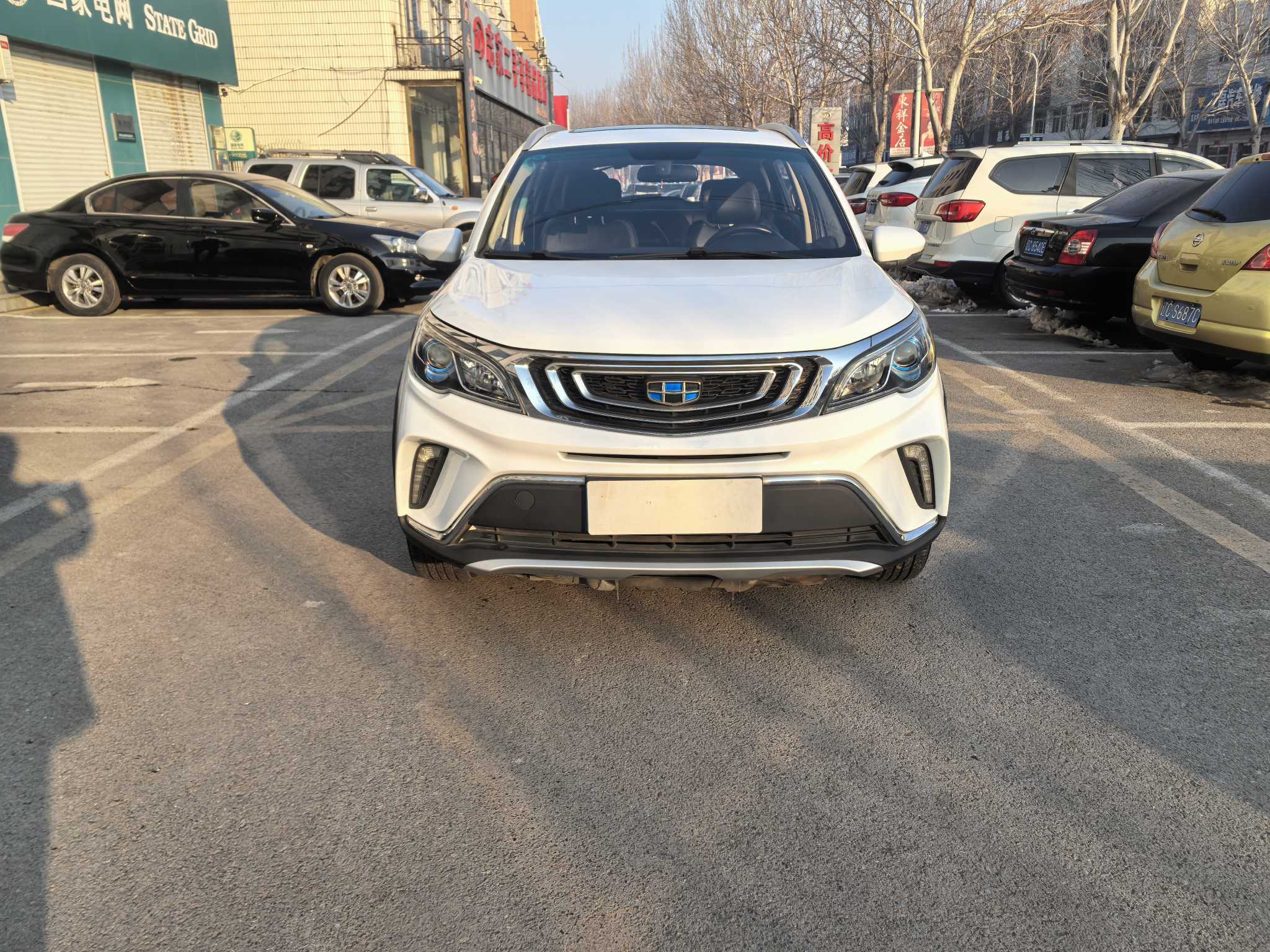 2019 immagine di auto #2