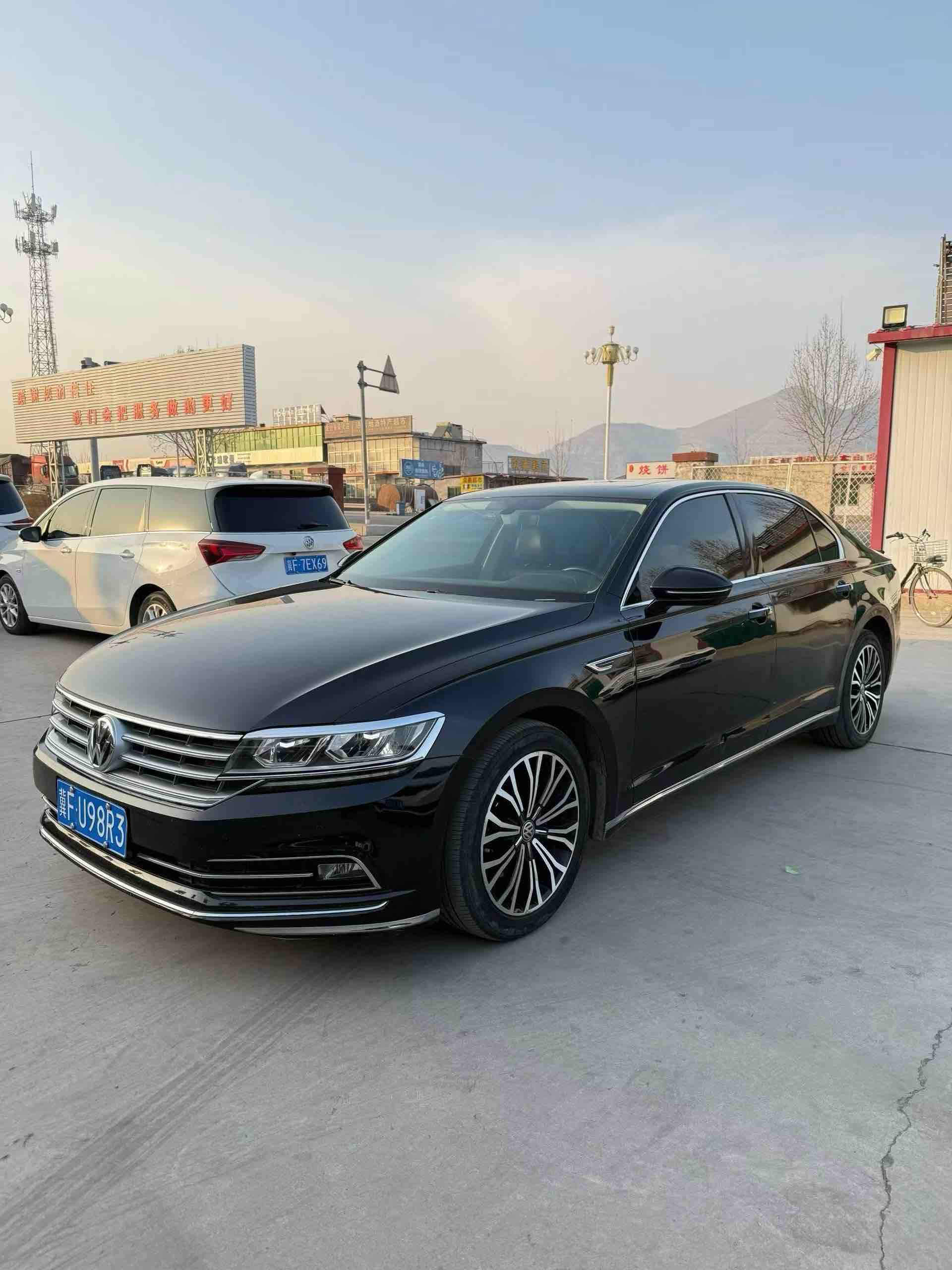 Volkswagen Phideon 2019 car image #2
