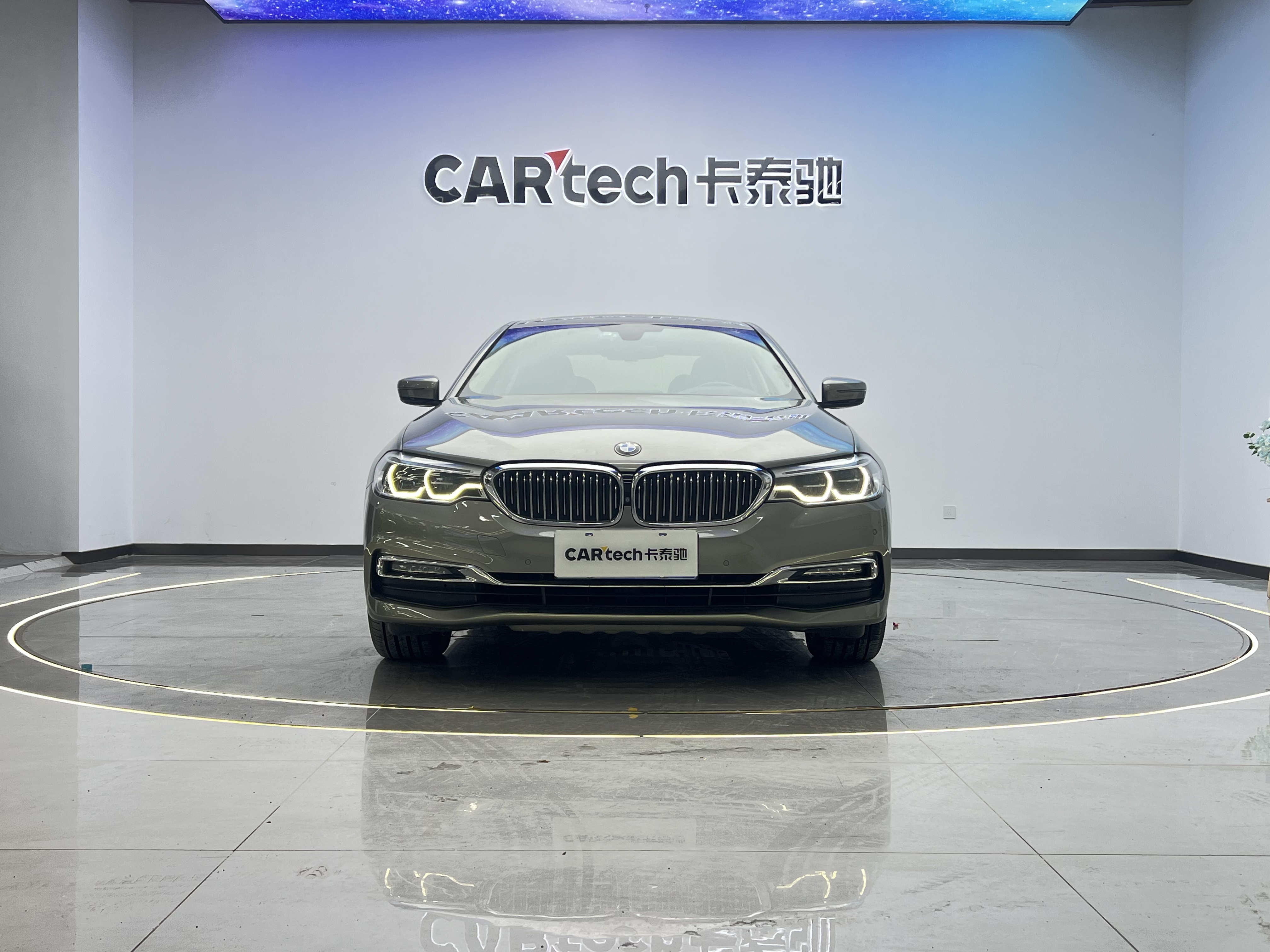 BMW 5 Series 2019 #2 BMW 5 Series 2019 immagine di auto #2