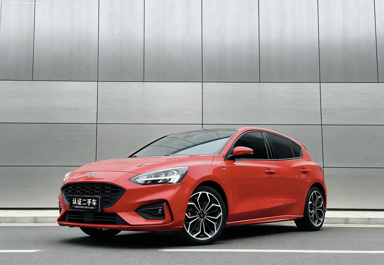 Ford Focus 2019 car image #2