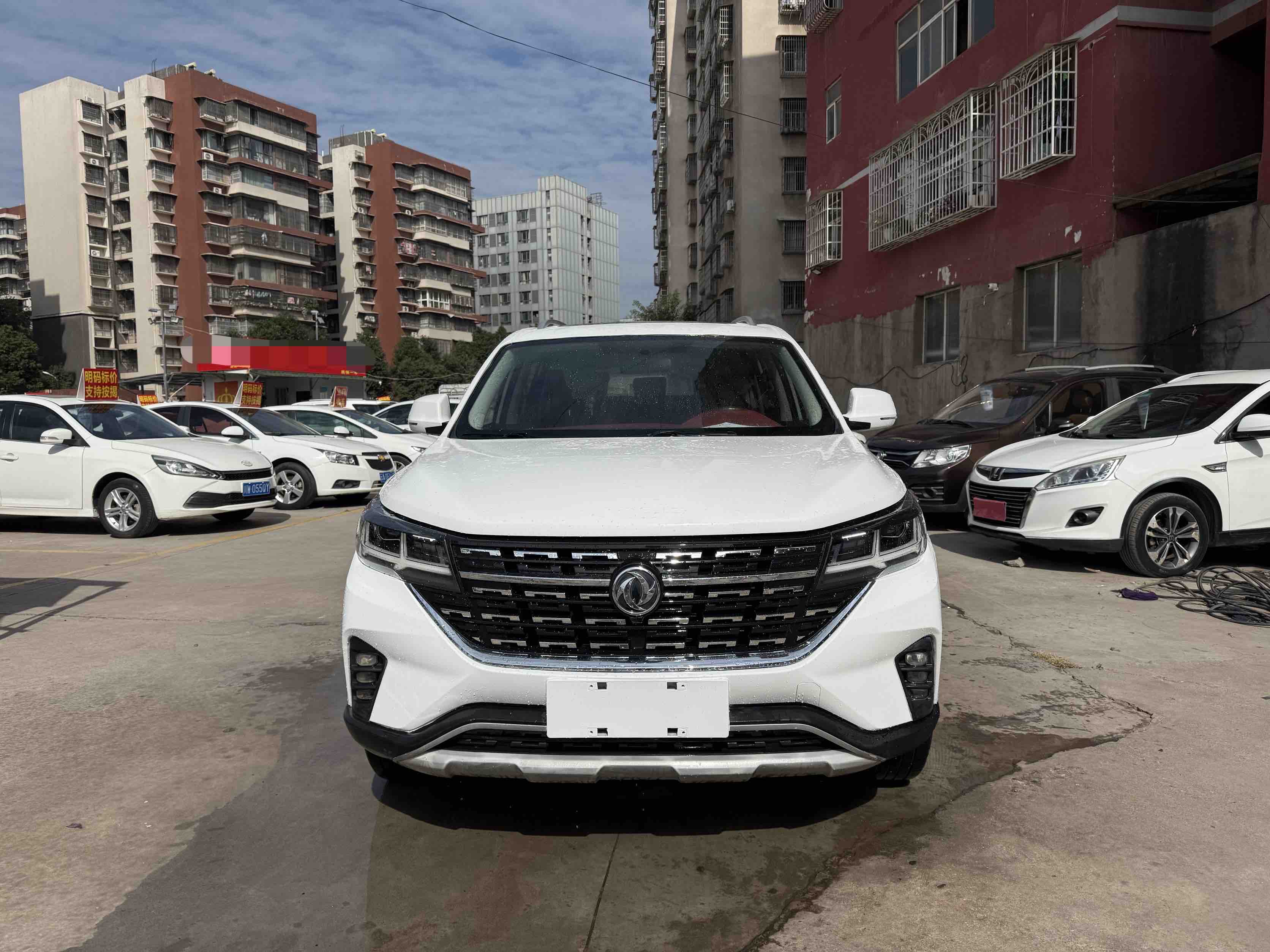 Forthing T5 L 2019 car image #2