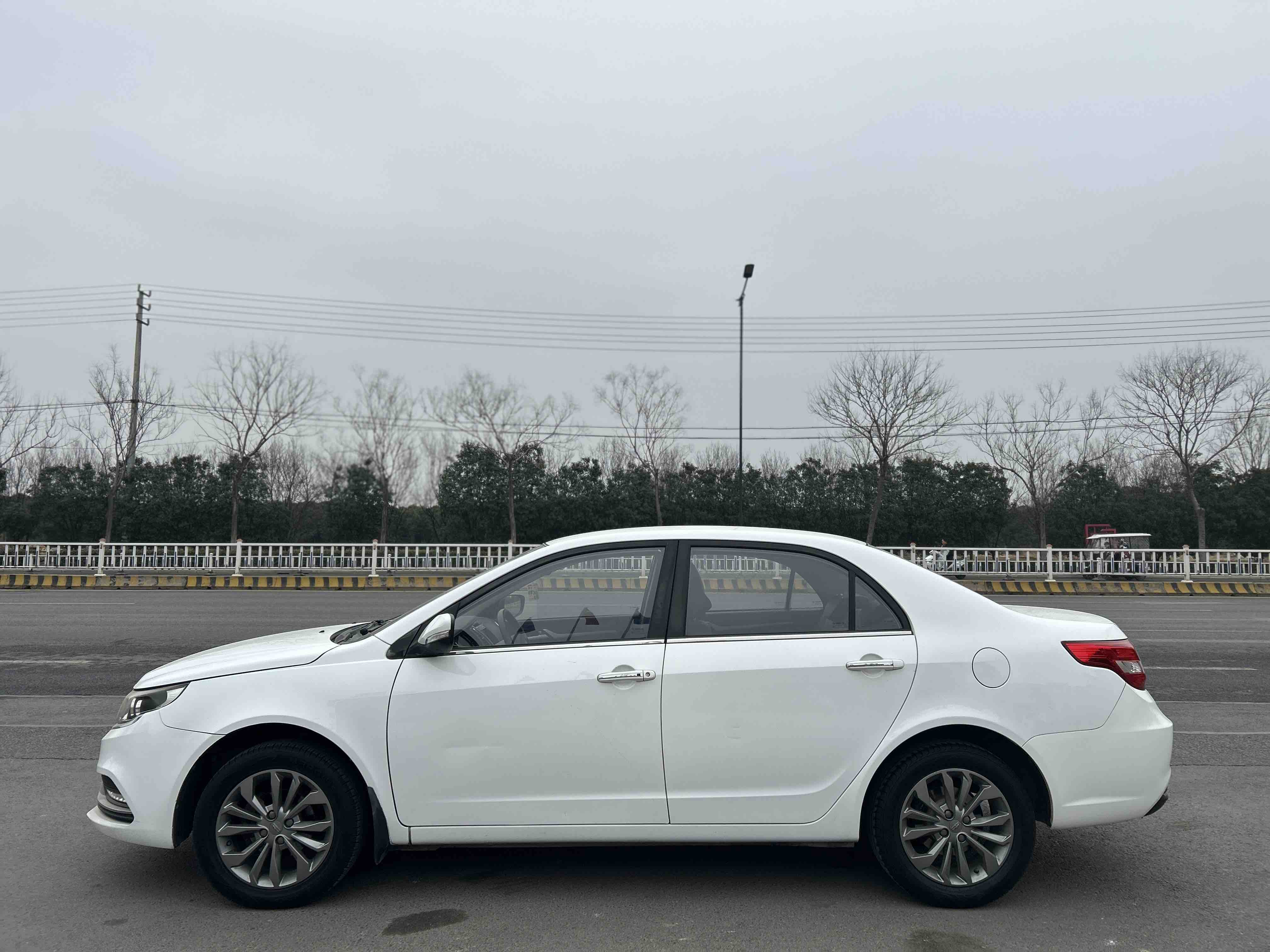 GEELY 2017 immagine di auto #2