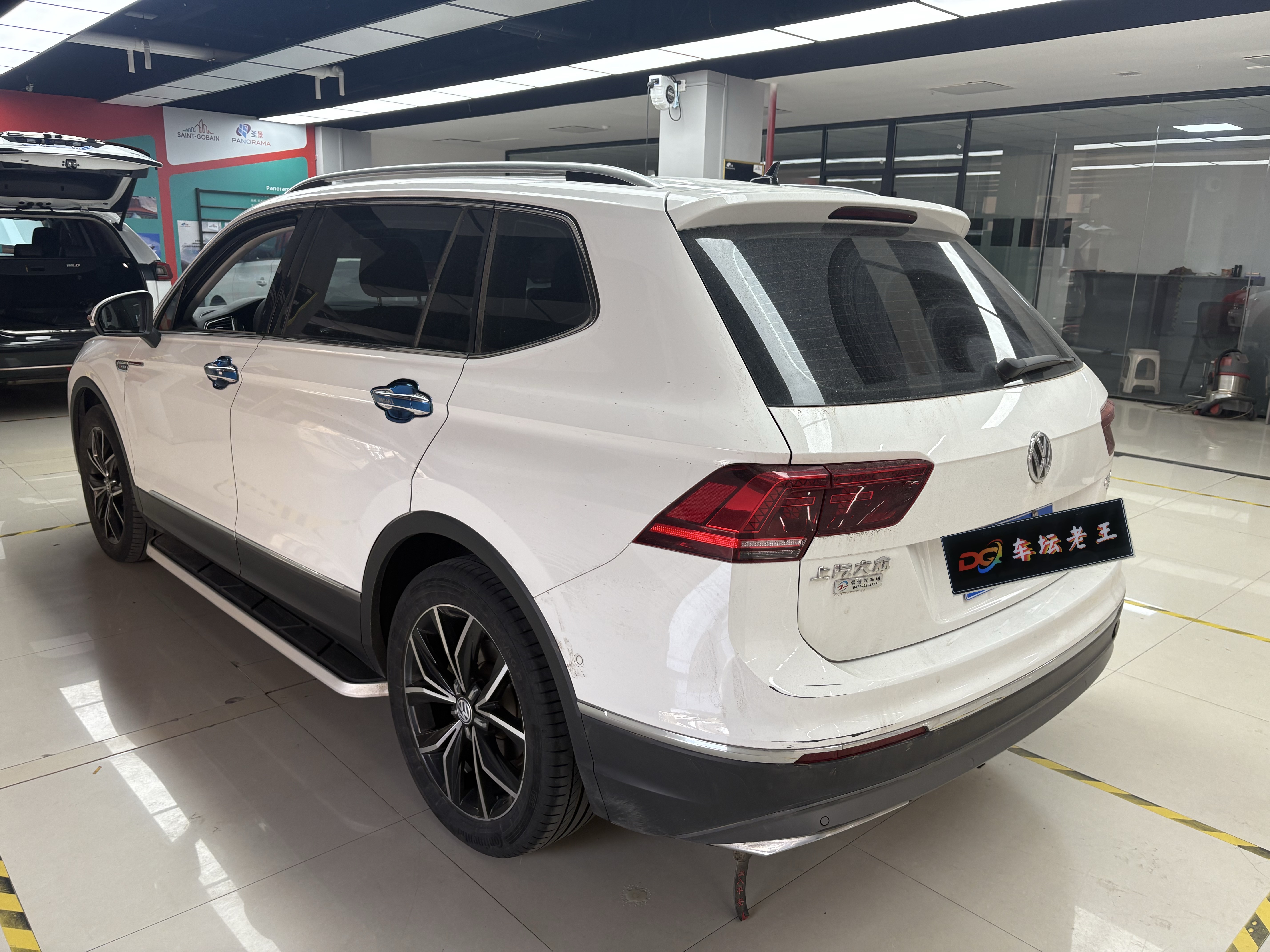 Volkswagen Tiguan L 2020 #2 Volkswagen Tiguan L 2020 car image #2