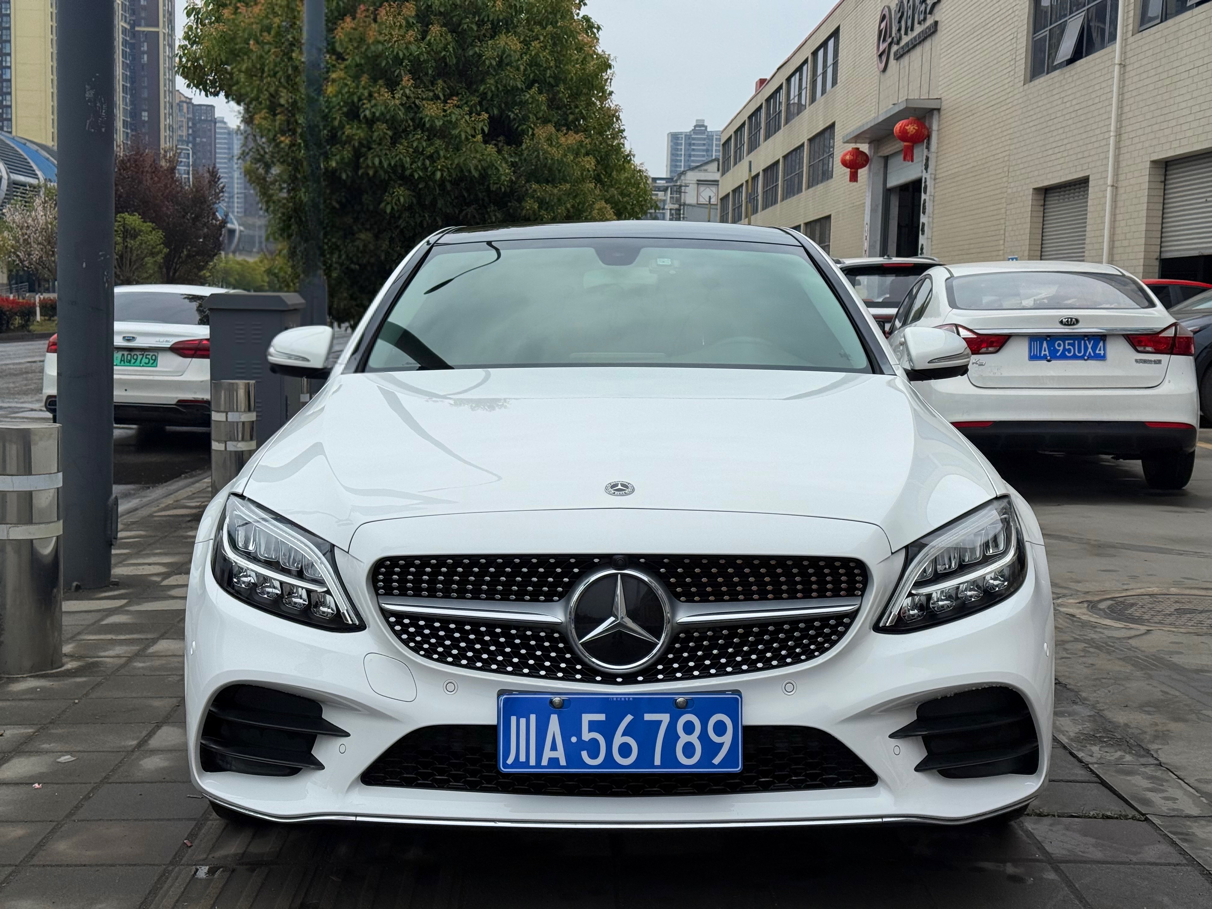 Mercedes-Benz C Class 2020 car image #2
