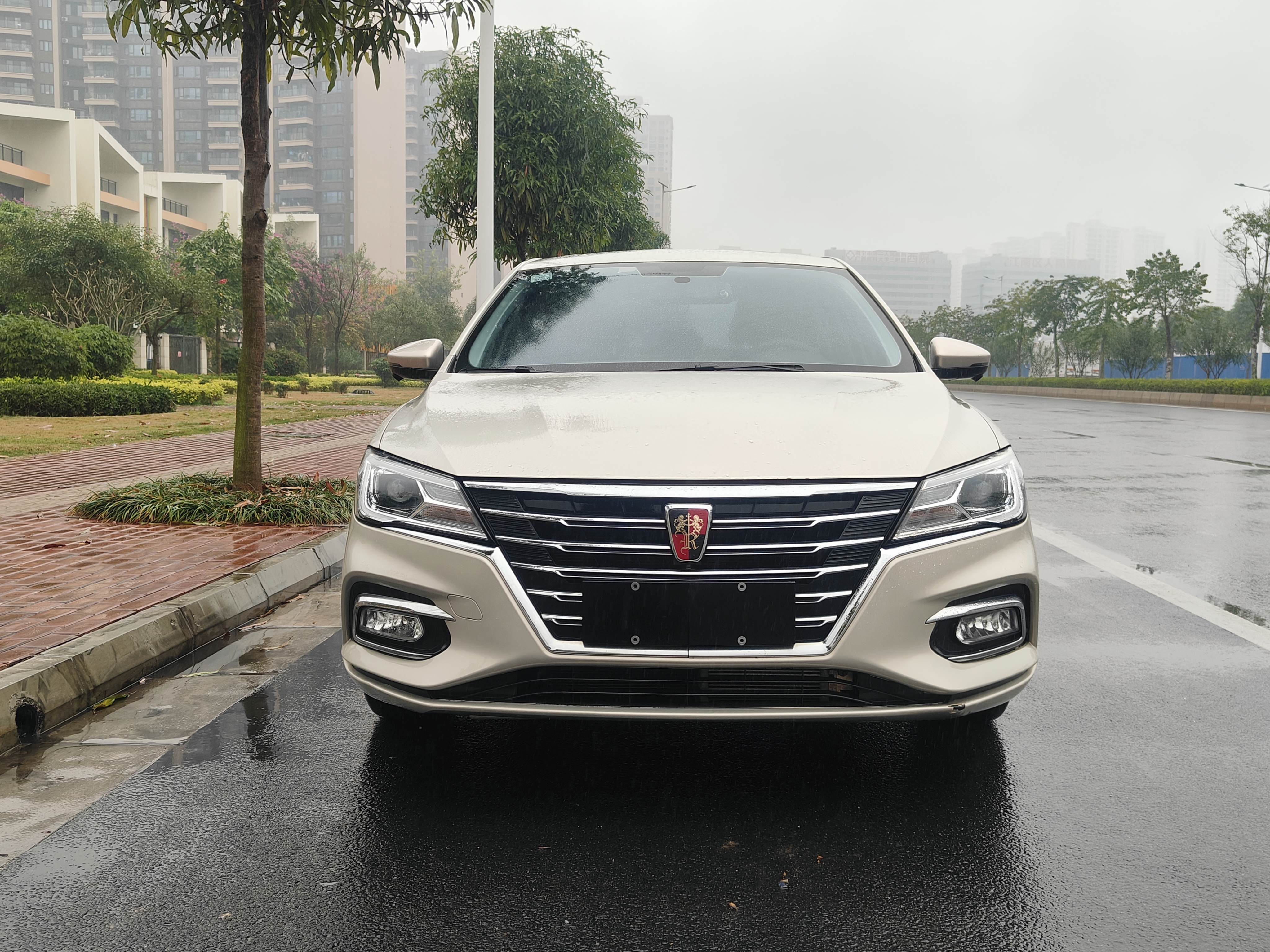 Roewe i5 2020 #2 Roewe i5 2020 car image #2