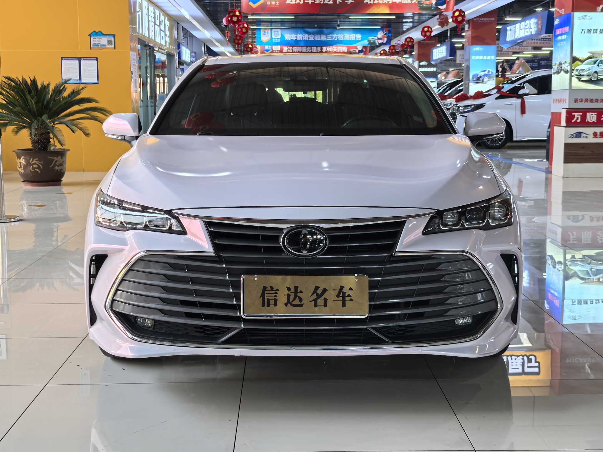 Toyota Avalon 2021 immagine di auto #2